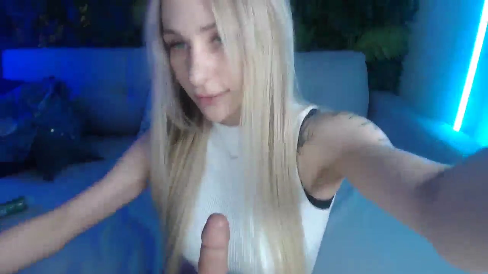 Gallery image thumbnail from Horny_Blond's myfreecams stream on, 06/07/2024, 10:37 image 19 of 20