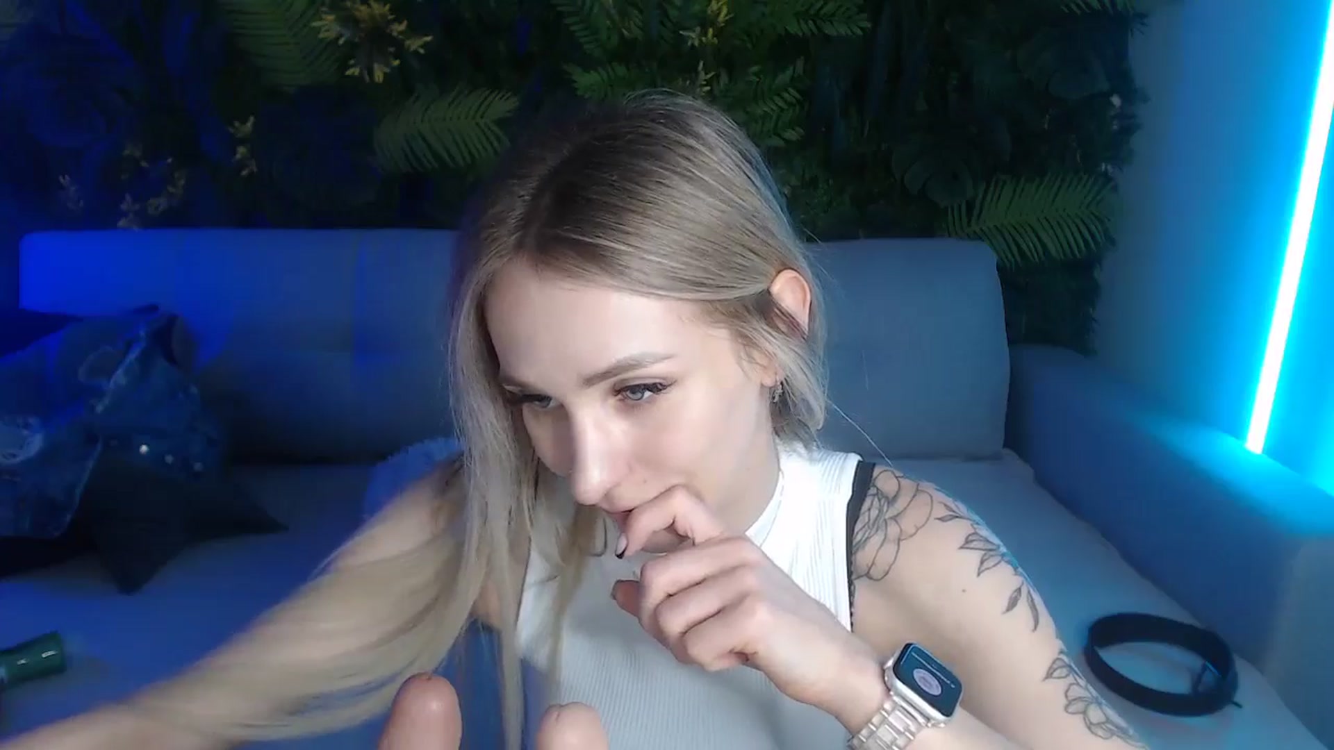 Gallery image thumbnail from Horny_Blond's myfreecams stream on, 06/07/2024, 10:37 image 7 of 20
