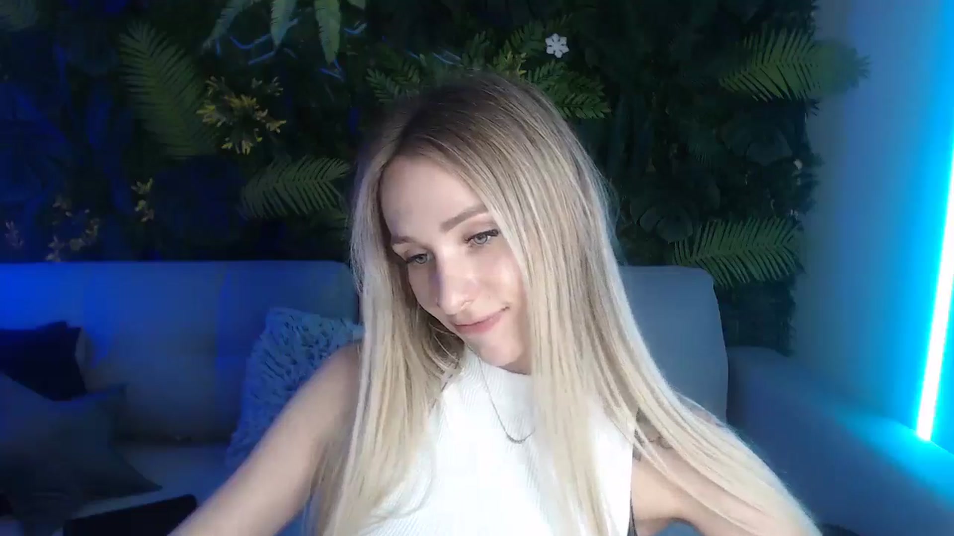 Gallery image thumbnail from Horny_Blond's myfreecams stream on, 06/07/2024, 11:34 image 7 of 20