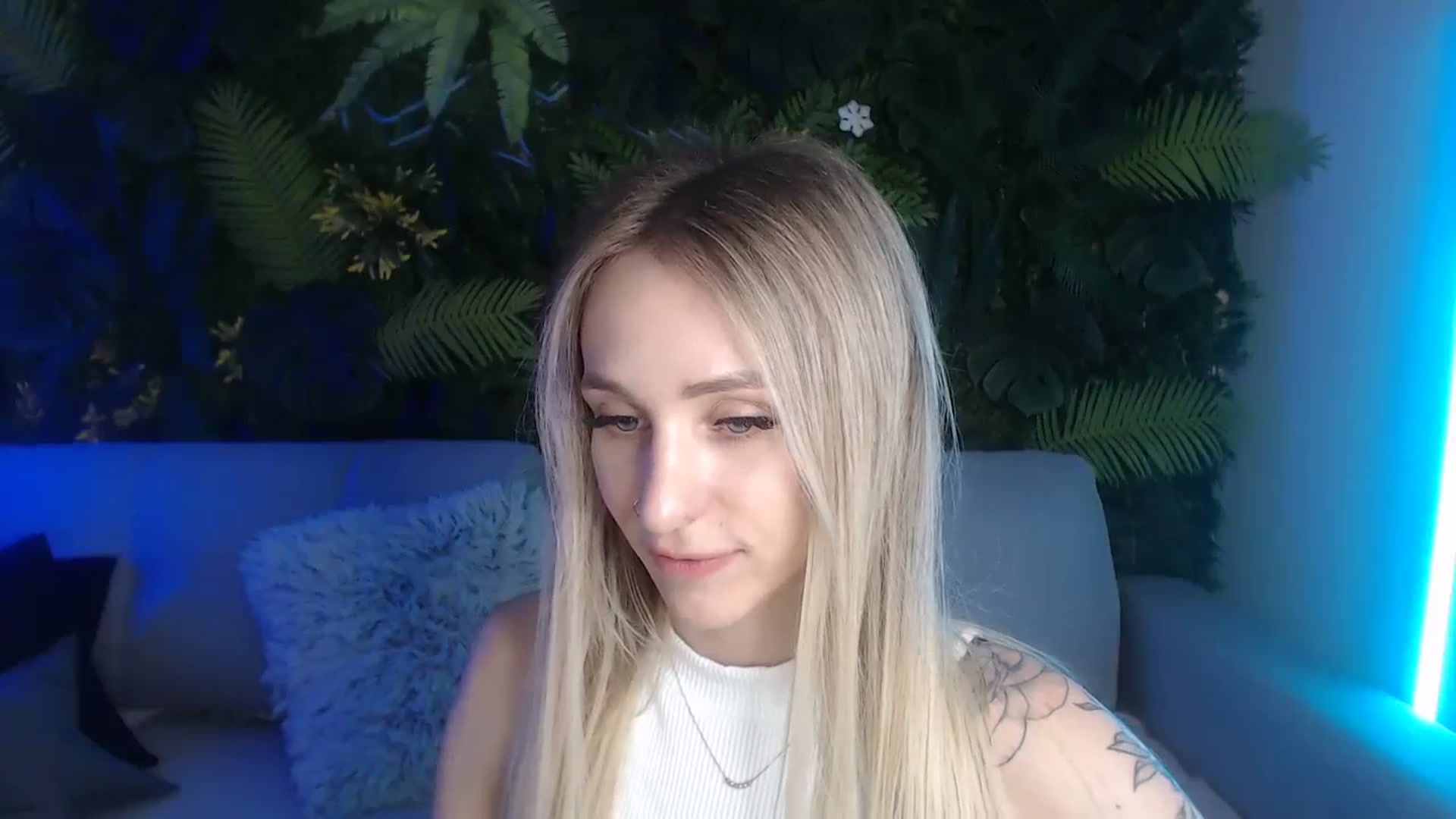Gallery image thumbnail from Horny_Blond's myfreecams stream on, 06/07/2024, 12:30 image 3 of 20