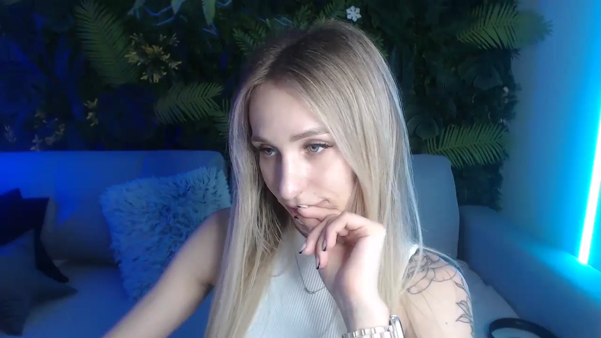 Gallery image thumbnail from Horny_Blond's myfreecams stream on, 06/07/2024, 12:30 image 7 of 20