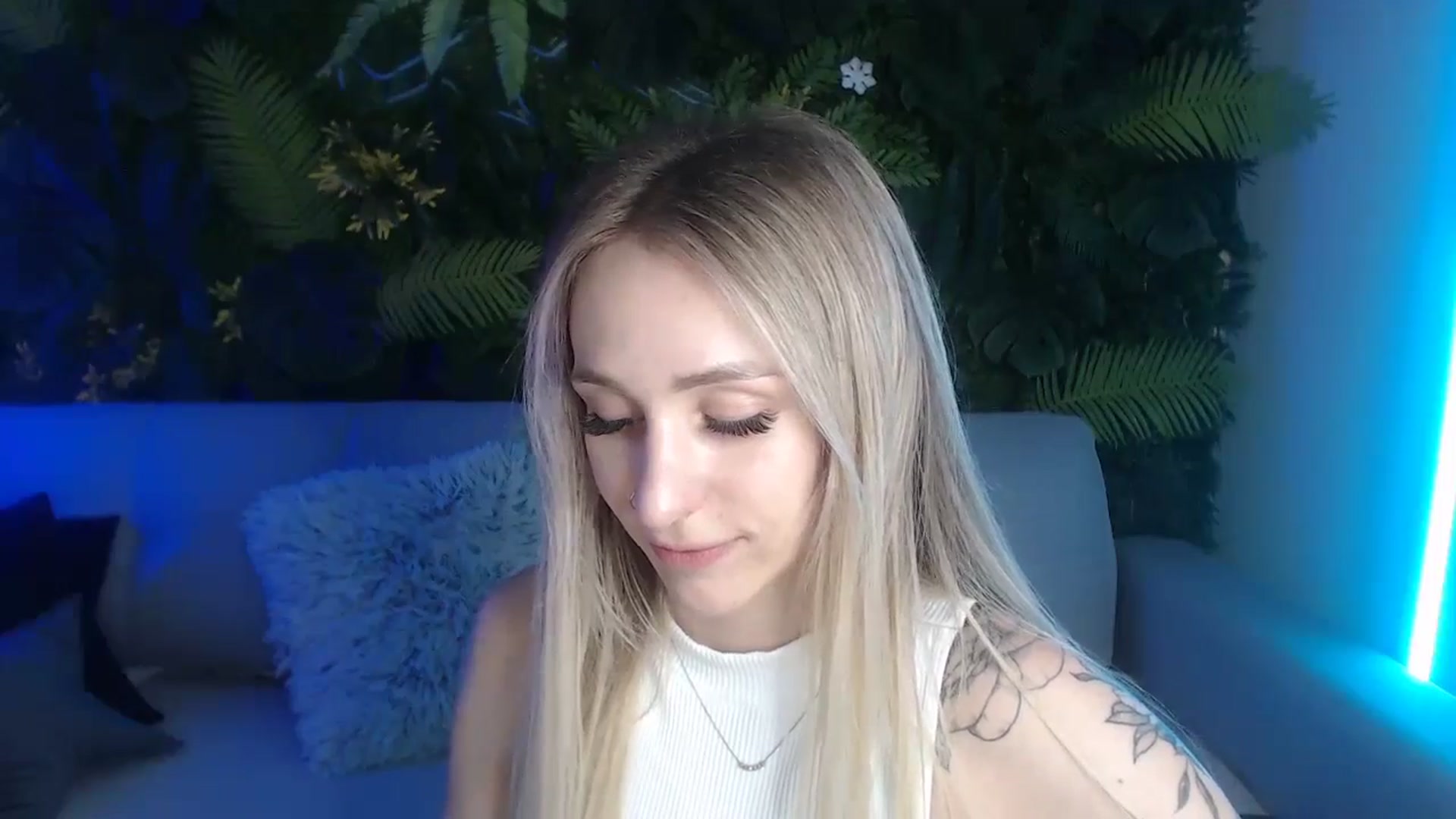 Gallery image thumbnail from Horny_Blond's myfreecams stream on, 06/07/2024, 12:30 image 5 of 20