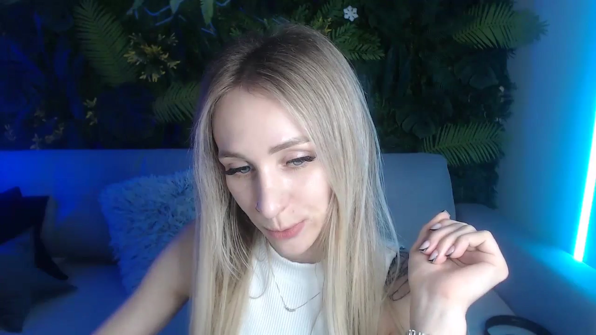 Gallery image thumbnail from Horny_Blond's myfreecams stream on, 06/07/2024, 12:30 image 6 of 20