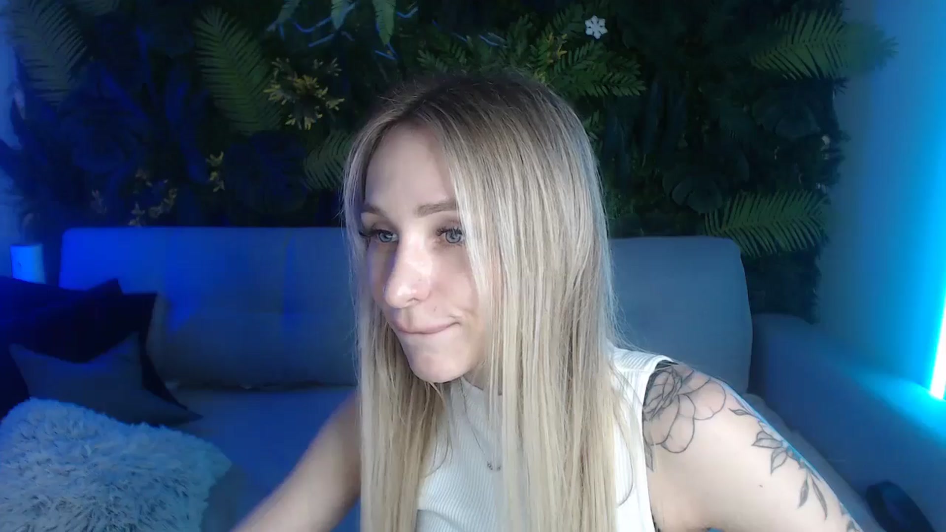 Gallery image thumbnail from Horny_Blond's myfreecams stream on, 06/07/2024, 13:51 image 11 of 20