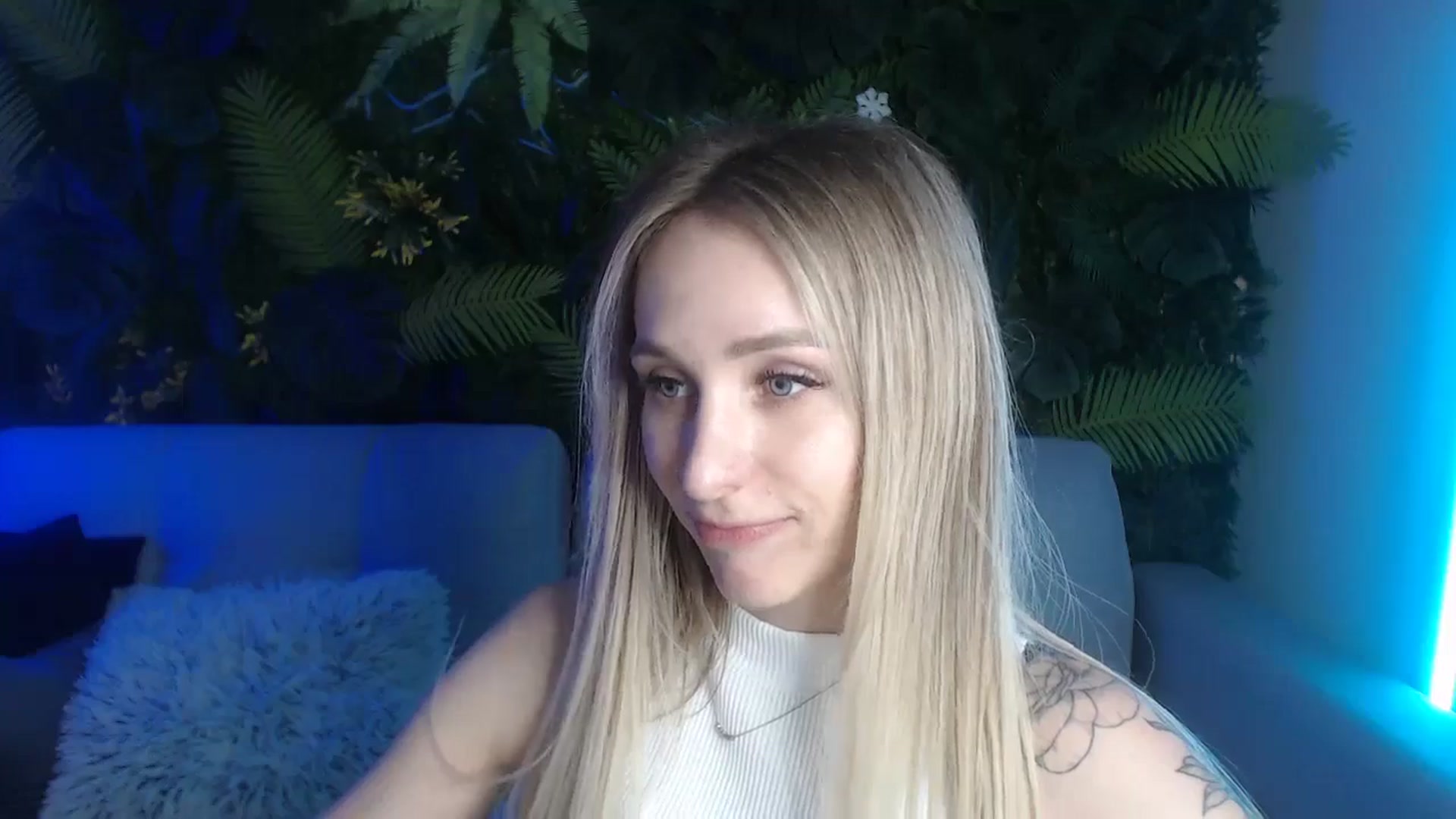 Gallery image thumbnail from Horny_Blond's myfreecams stream on, 06/07/2024, 13:51 image 15 of 20