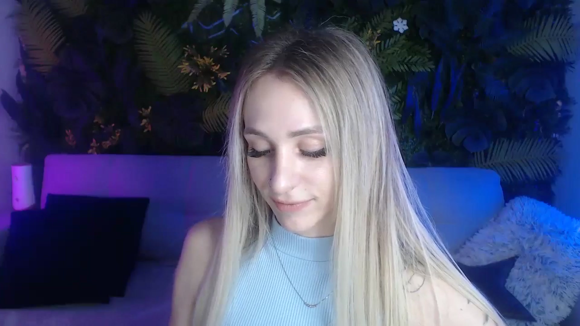Gallery image thumbnail from Horny_Blond's myfreecams stream on, 06/08/2024, 08:14 image 13 of 20