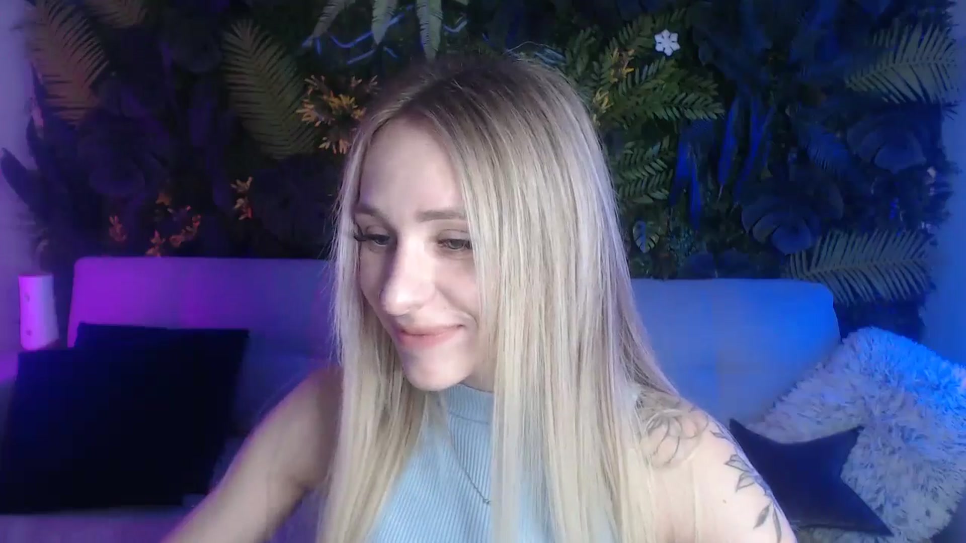 Gallery image thumbnail from Horny_Blond's myfreecams stream on, 06/08/2024, 08:14 image 6 of 20