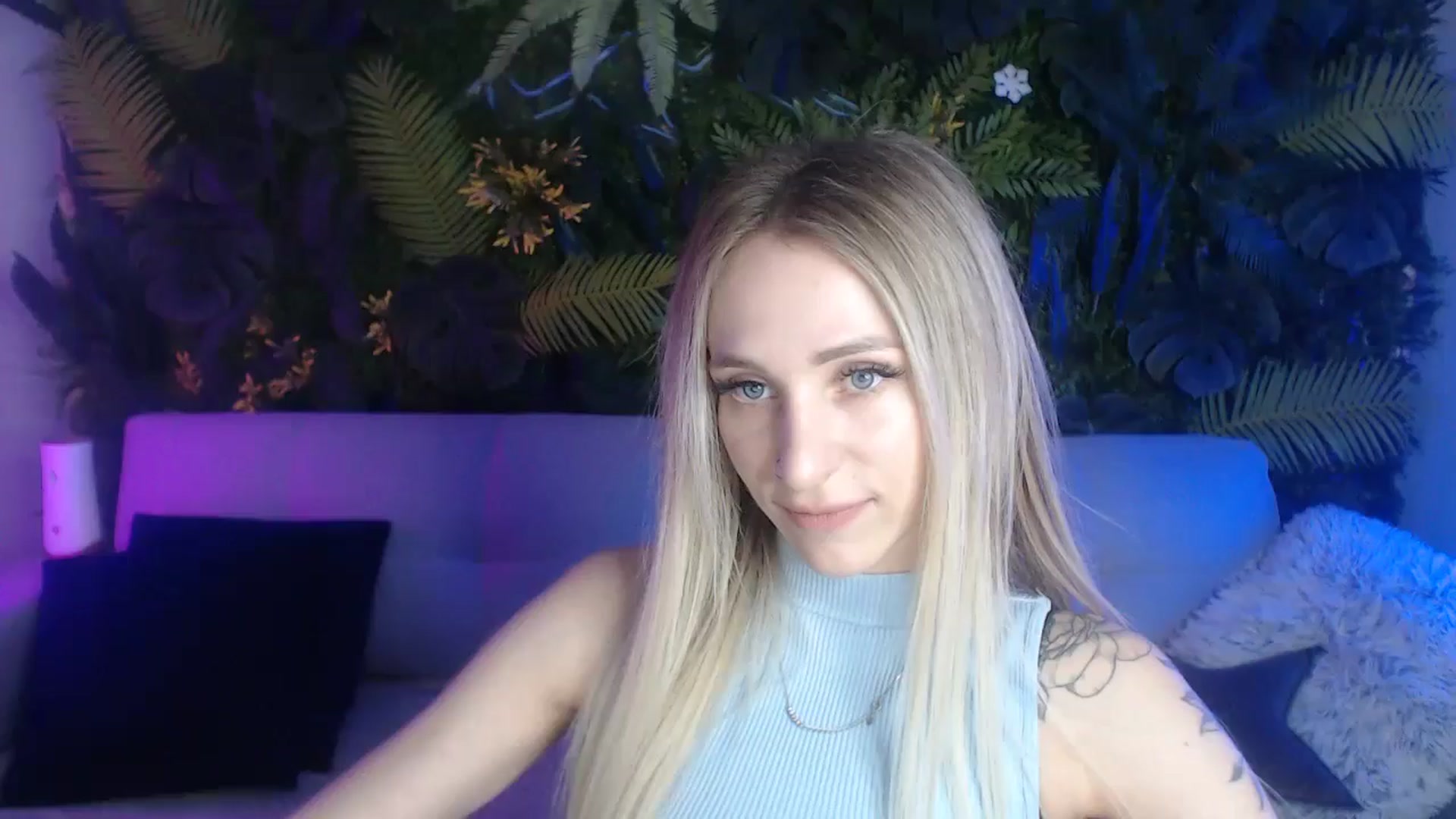 Gallery image thumbnail from Horny_Blond's myfreecams stream on, 06/08/2024, 09:21 image 8 of 20
