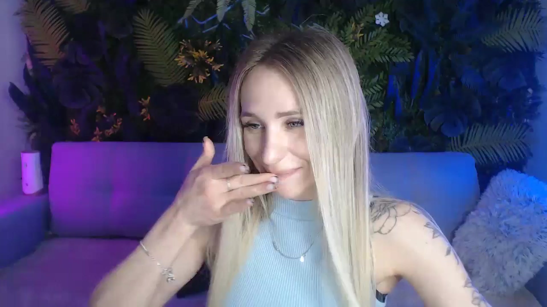 Gallery image thumbnail from Horny_Blond's myfreecams stream on, 06/08/2024, 10:12 image 9 of 20