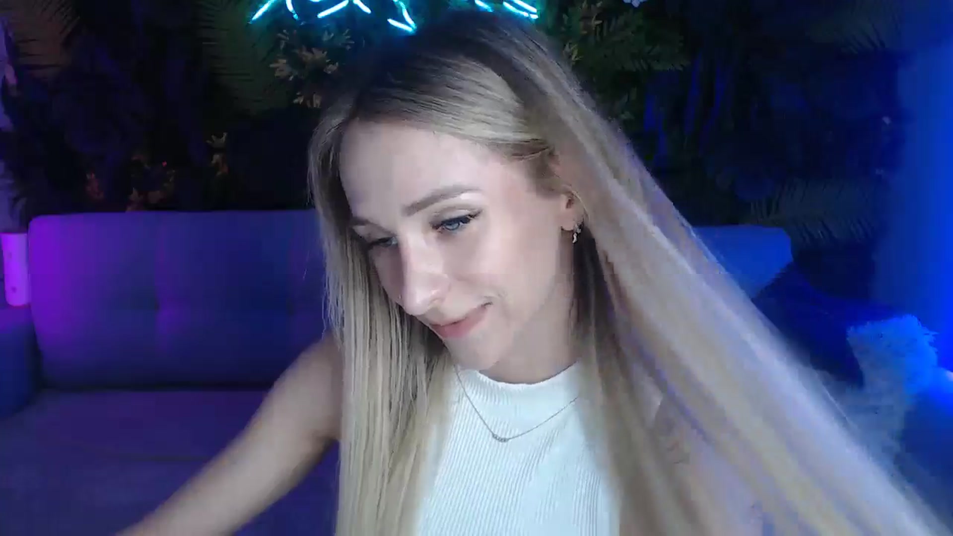 Gallery image thumbnail from Horny_Blond's myfreecams stream on, 06/09/2024, 08:27 image 12 of 20