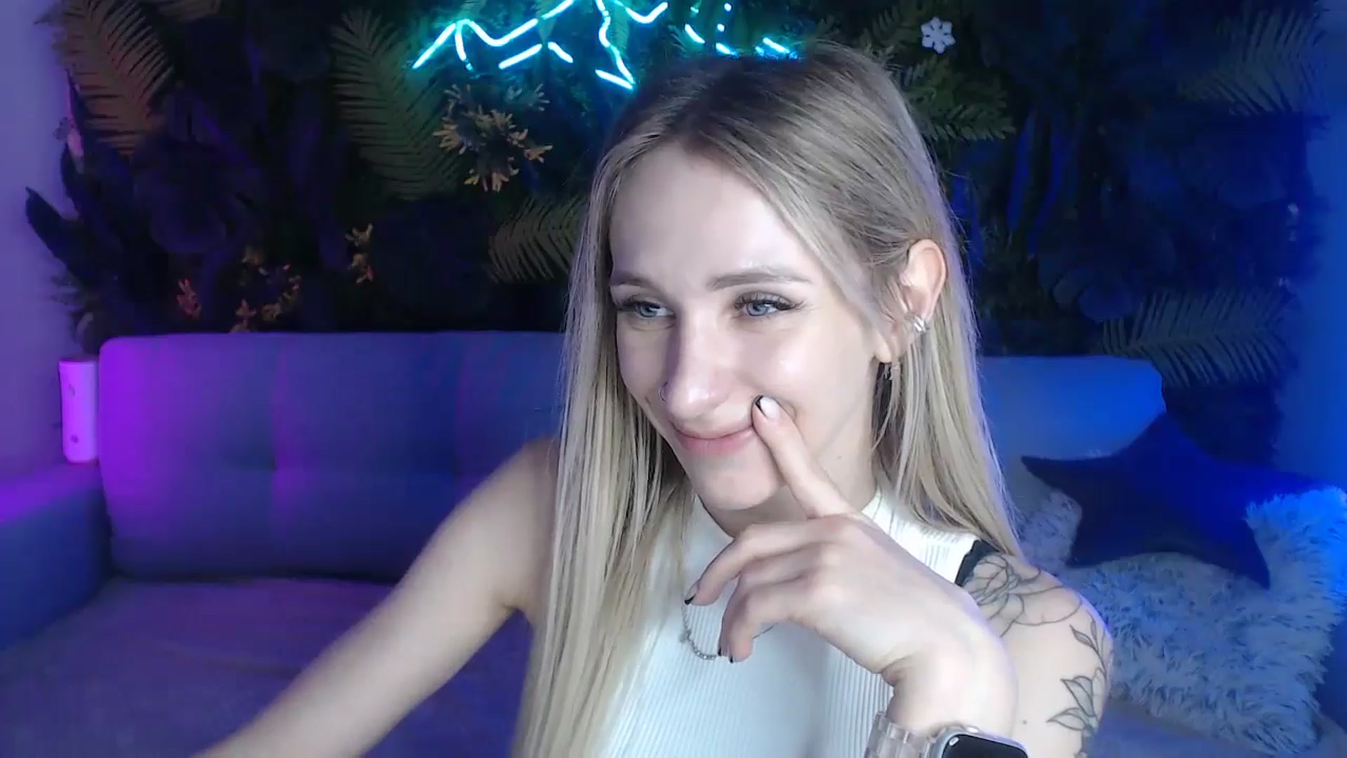 Gallery image thumbnail from Horny_Blond's myfreecams stream on, 06/09/2024, 09:04 image 15 of 20