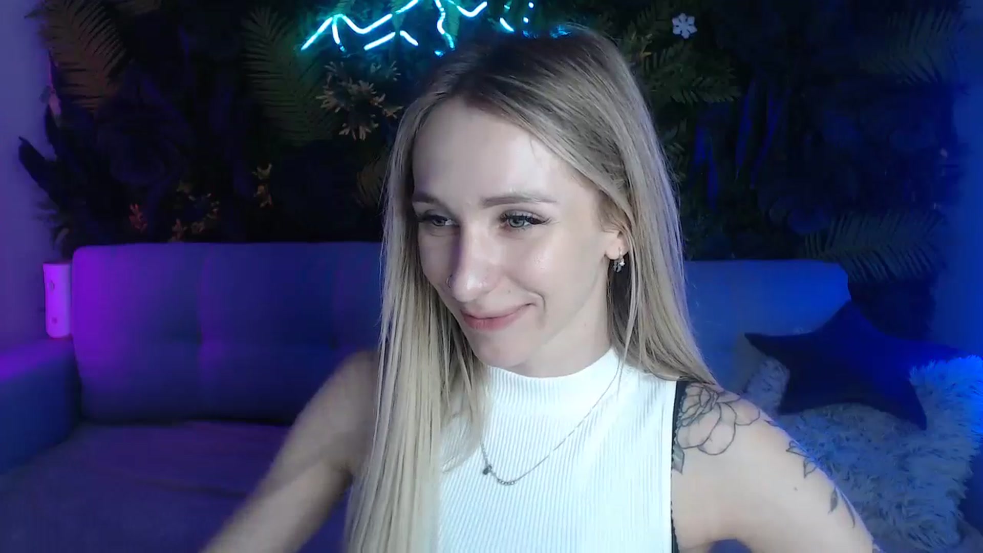 Gallery image thumbnail from Horny_Blond's myfreecams stream on, 06/09/2024, 09:04 image 8 of 20