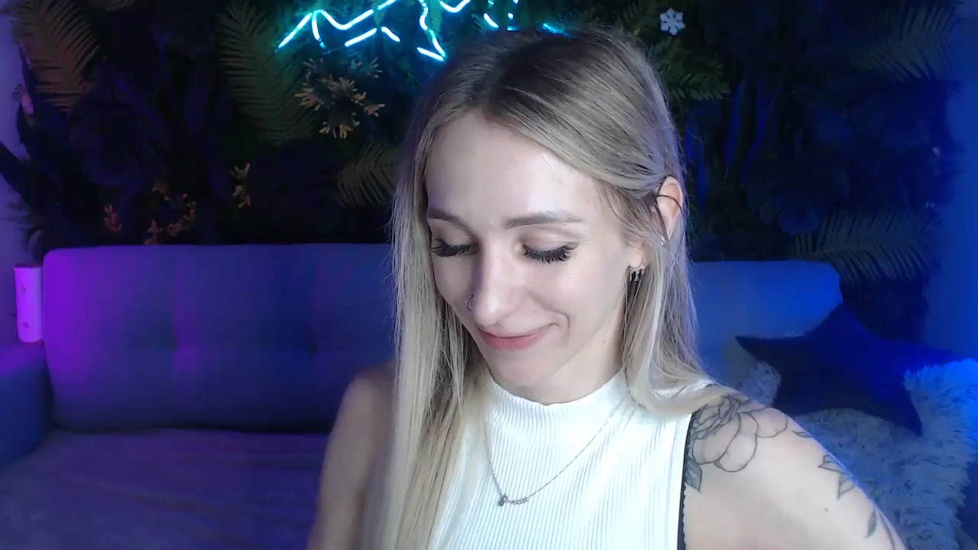 Gallery image thumbnail from Horny_Blond's myfreecams stream on, 06/09/2024, 09:38 image 12 of 20