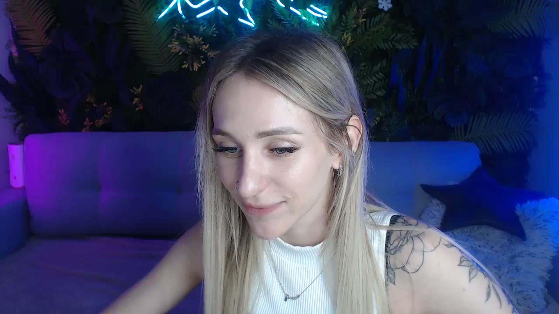 Gallery image thumbnail from Horny_Blond's myfreecams stream on, 06/09/2024, 09:38 image 9 of 20