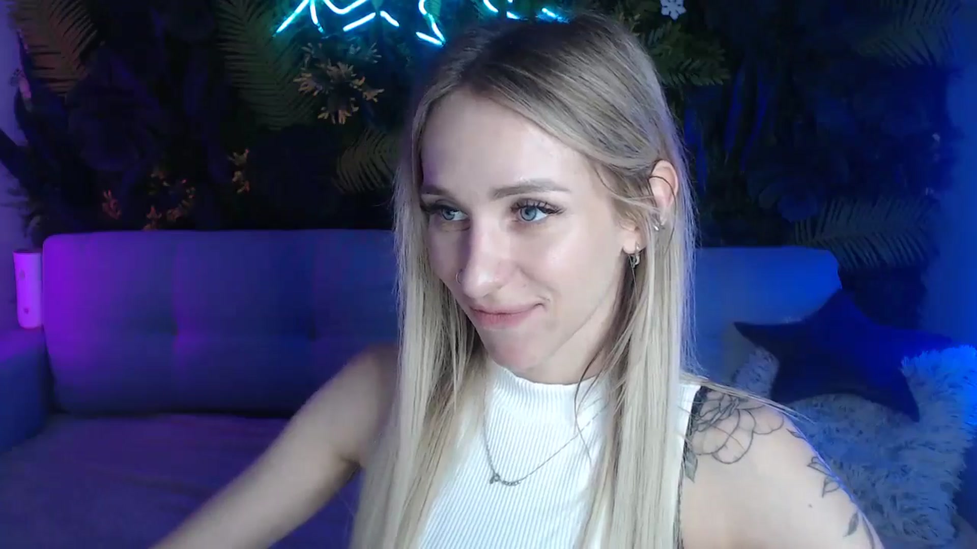 Gallery image thumbnail from Horny_Blond's myfreecams stream on, 06/09/2024, 09:38 image 8 of 20