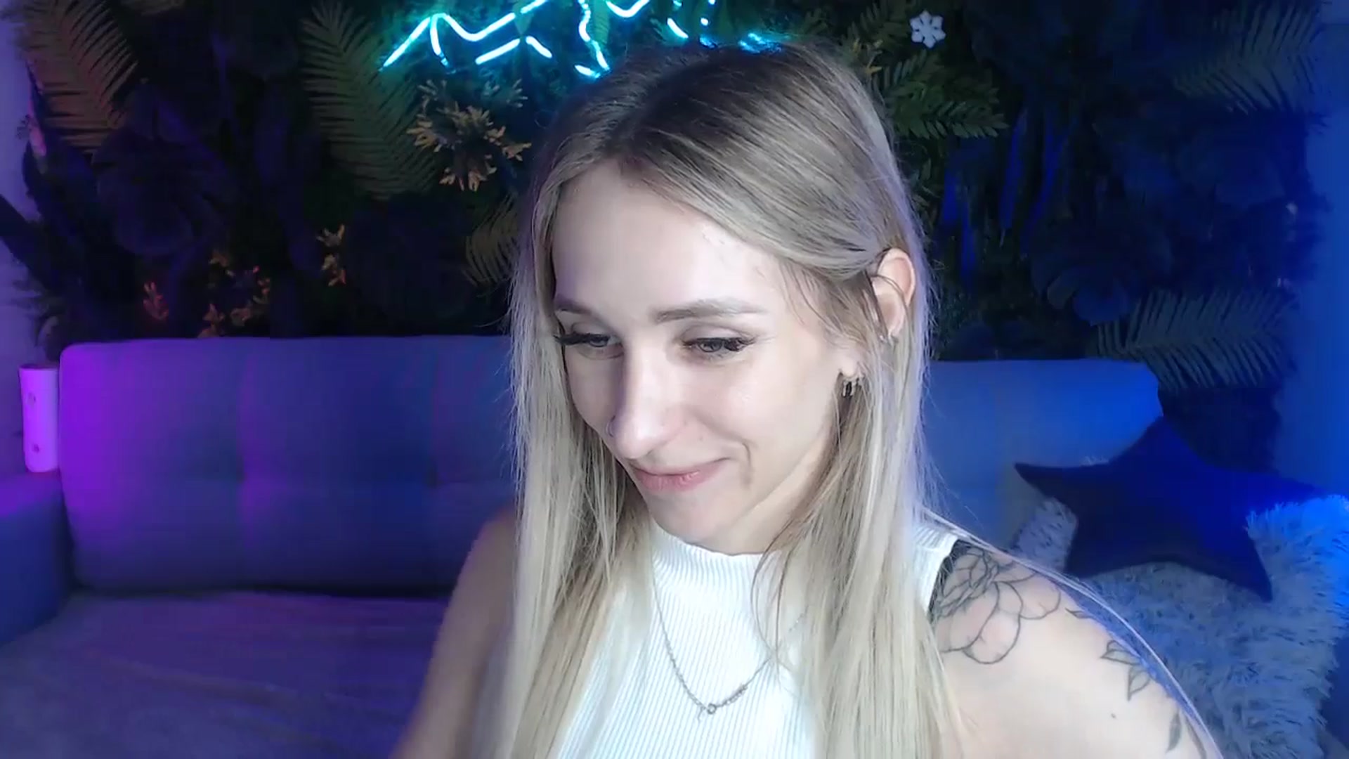 Gallery image thumbnail from Horny_Blond's myfreecams stream on, 06/09/2024, 09:38 image 19 of 20
