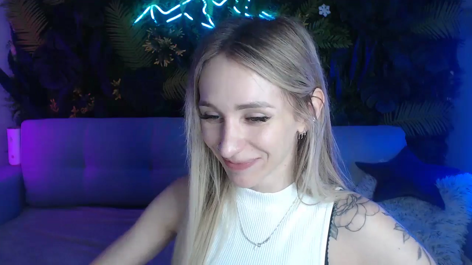Gallery image thumbnail from Horny_Blond's myfreecams stream on, 06/09/2024, 09:38 image 15 of 20