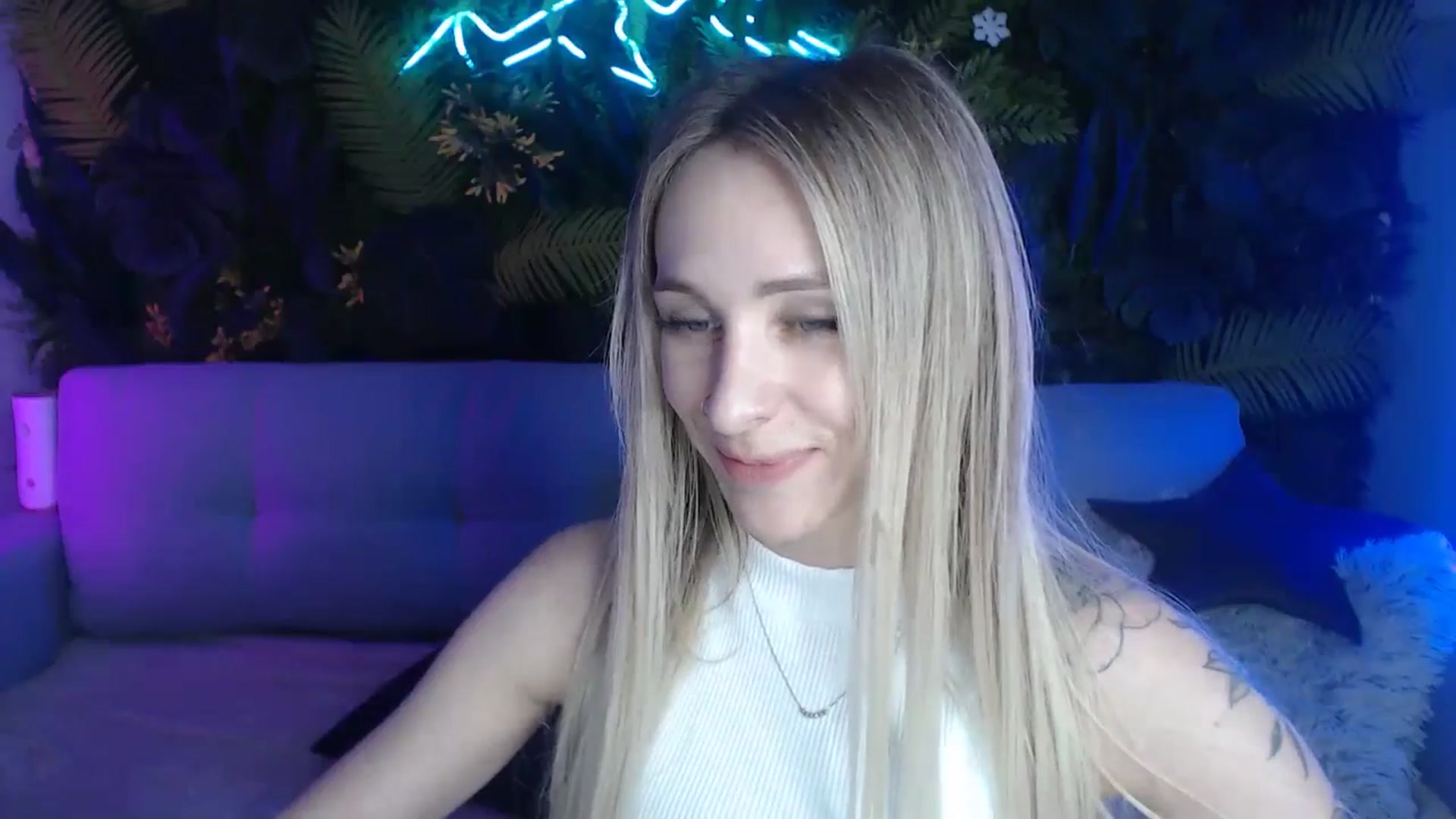 Gallery image thumbnail from Horny_Blond's myfreecams stream on, 06/09/2024, 10:21 image 3 of 20