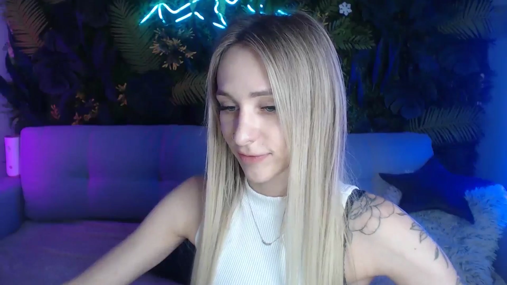 Gallery image thumbnail from Horny_Blond's myfreecams stream on, 06/09/2024, 10:21 image 6 of 20