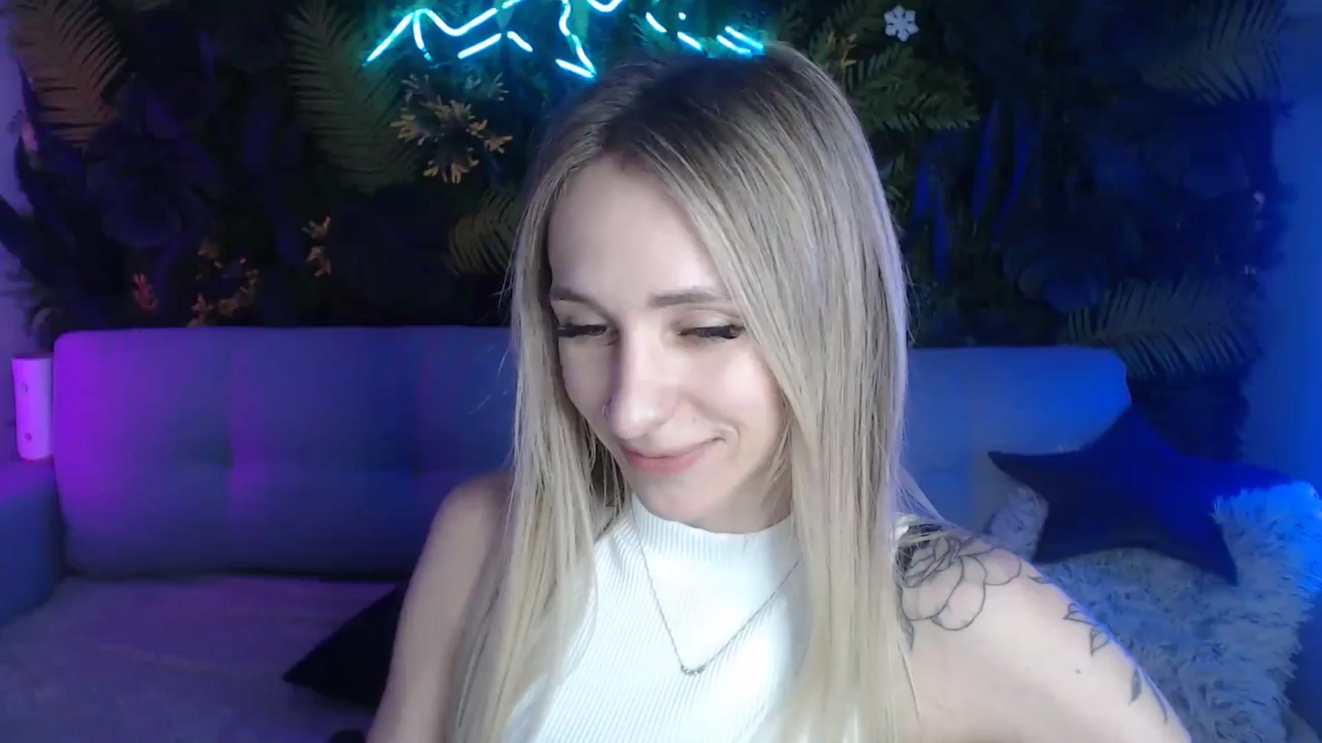 Gallery image thumbnail from Horny_Blond's myfreecams stream on, 06/09/2024, 10:21 image 1 of 20