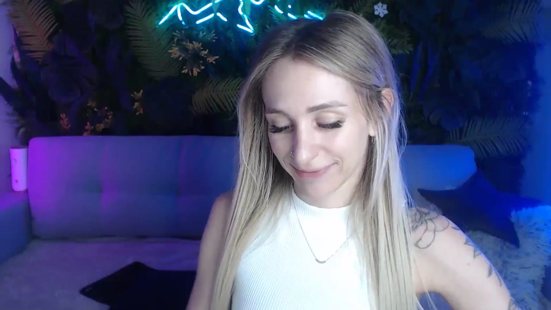 Gallery image thumbnail from Horny_Blond's myfreecams stream on, 06/09/2024, 10:59 image 14 of 20