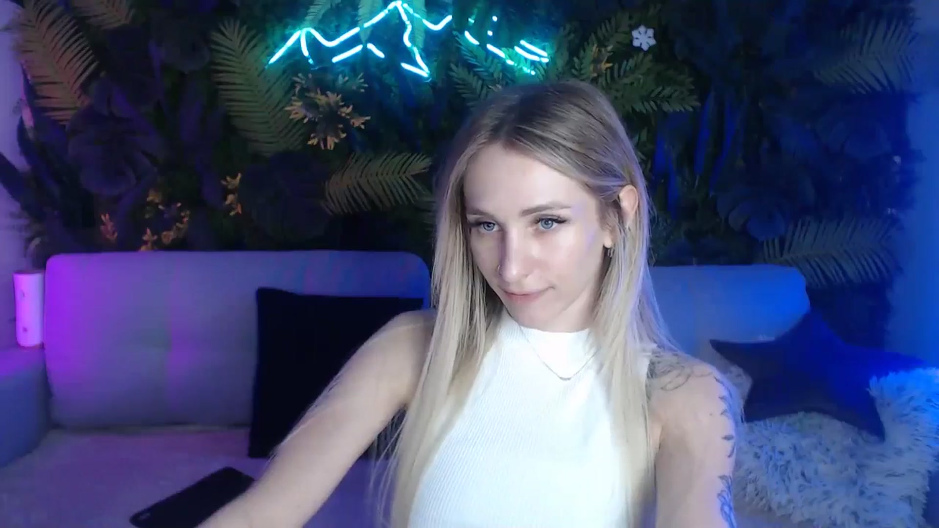Gallery image thumbnail from Horny_Blond's myfreecams stream on, 06/09/2024, 11:38 image 2 of 20