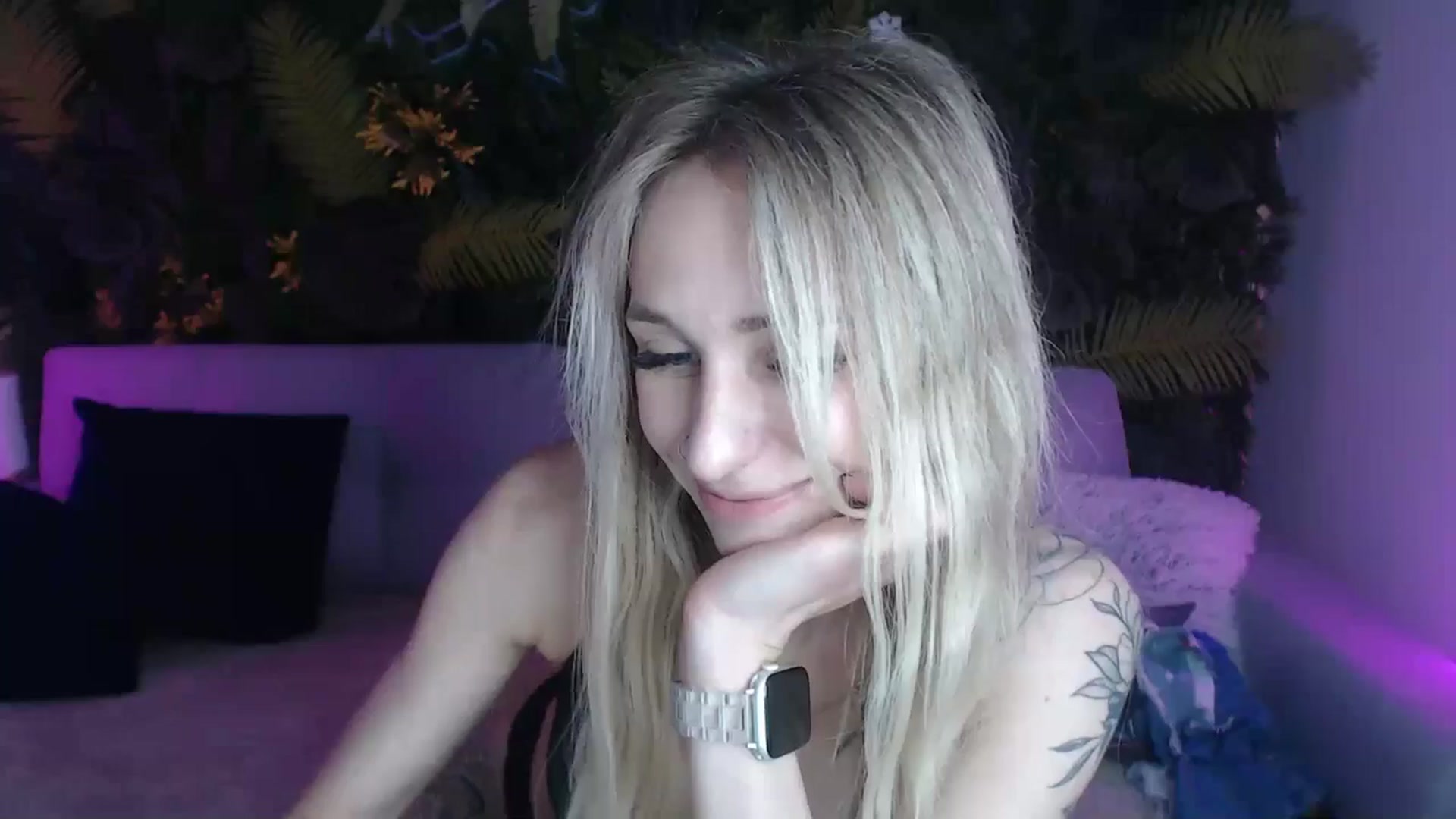 Gallery image thumbnail from Horny_Blond's myfreecams stream on, 06/10/2024, 10:11 image 5 of 20