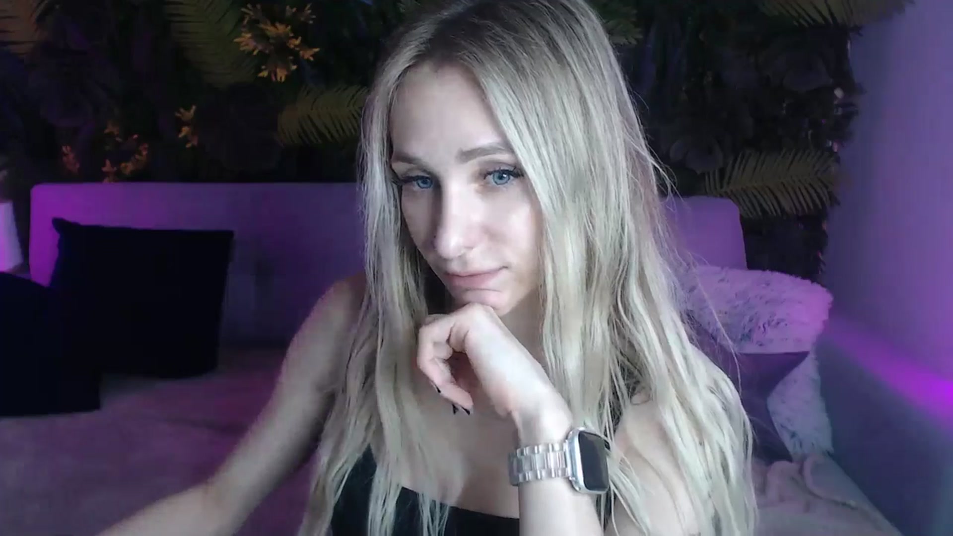Gallery image thumbnail from Horny_Blond's myfreecams stream on, 06/10/2024, 12:48 image 13 of 20