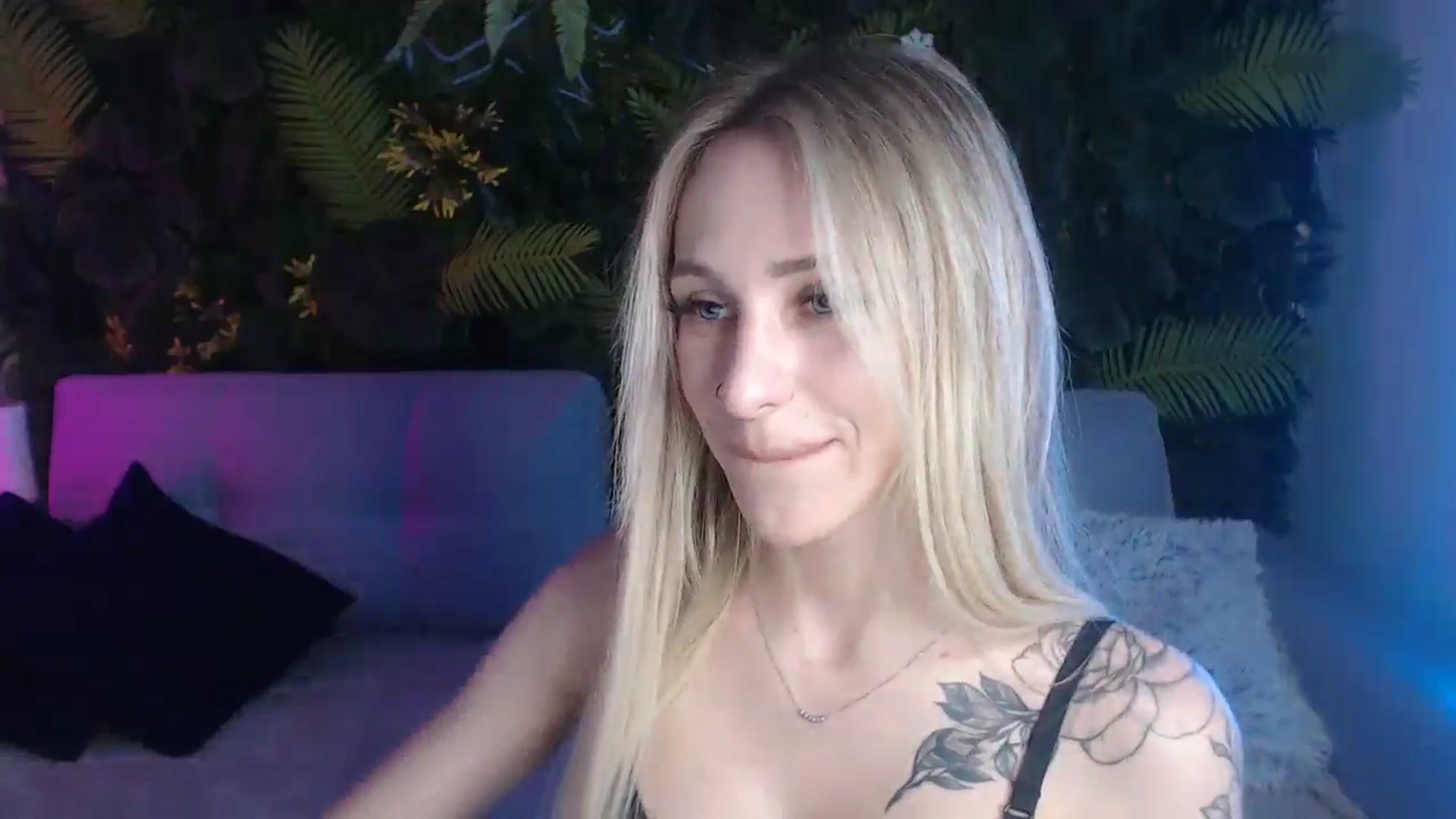 Gallery image thumbnail from Horny_Blond's myfreecams stream on, 06/11/2024, 08:42 image 9 of 20