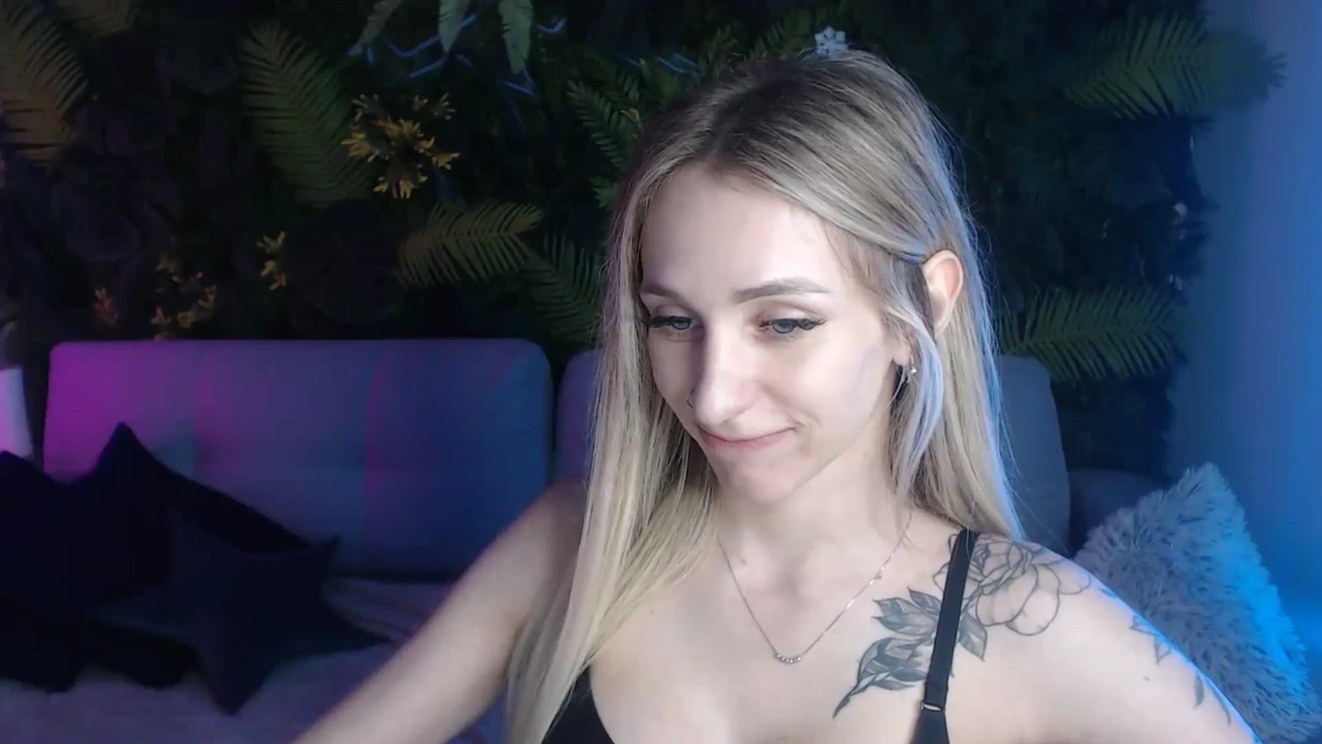 Gallery image thumbnail from Horny_Blond's myfreecams stream on, 06/11/2024, 09:53 image 17 of 20