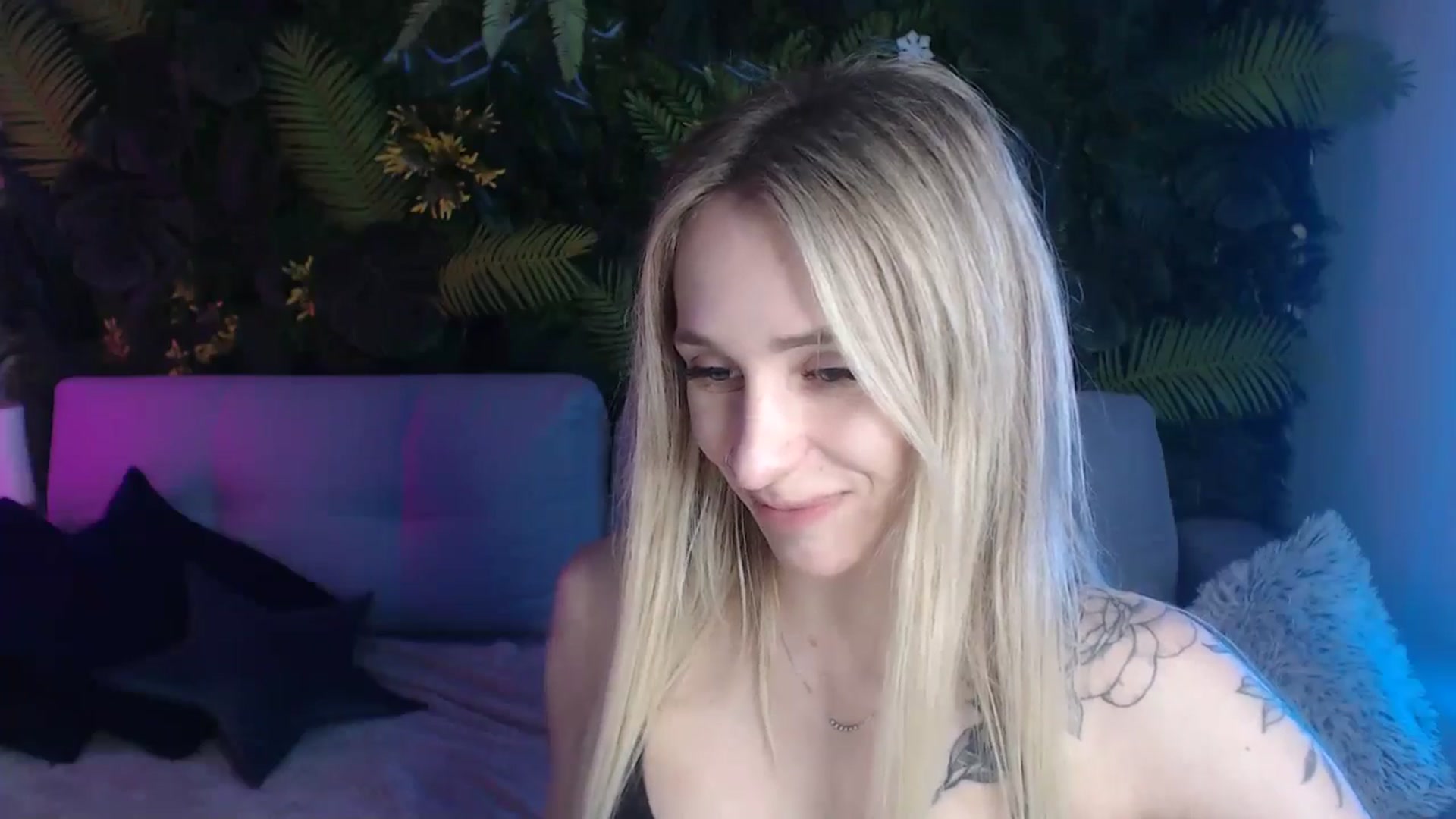 Gallery image thumbnail from Horny_Blond's myfreecams stream on, 06/11/2024, 09:53 image 6 of 20