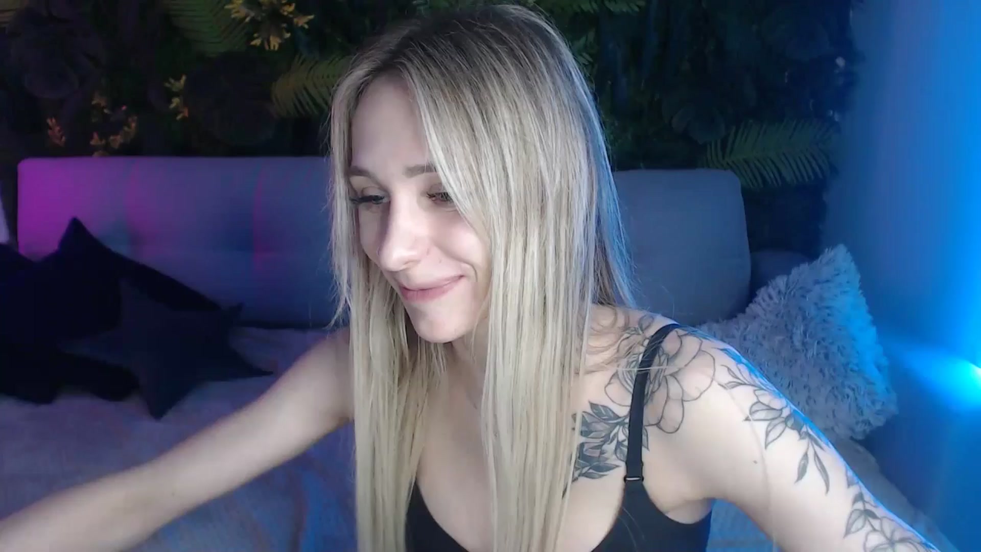 Gallery image thumbnail from Horny_Blond's myfreecams stream on, 06/11/2024, 11:04 image 1 of 20