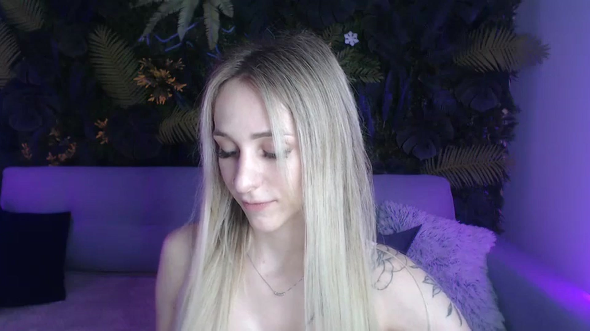 Gallery image thumbnail from Horny_Blond's myfreecams stream on, 06/12/2024, 08:18 image 6 of 20