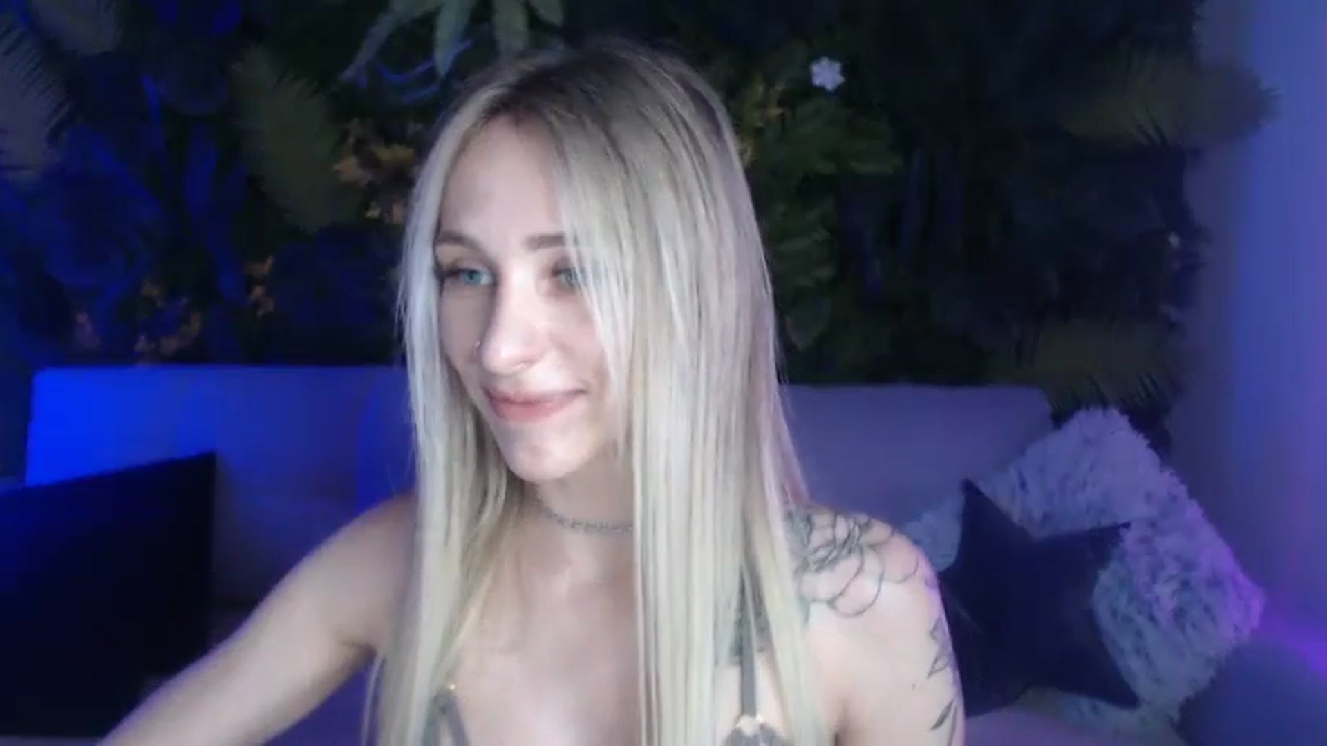 Gallery image thumbnail from Horny_Blond's myfreecams stream on, 06/20/2024, 08:30 image 4 of 20