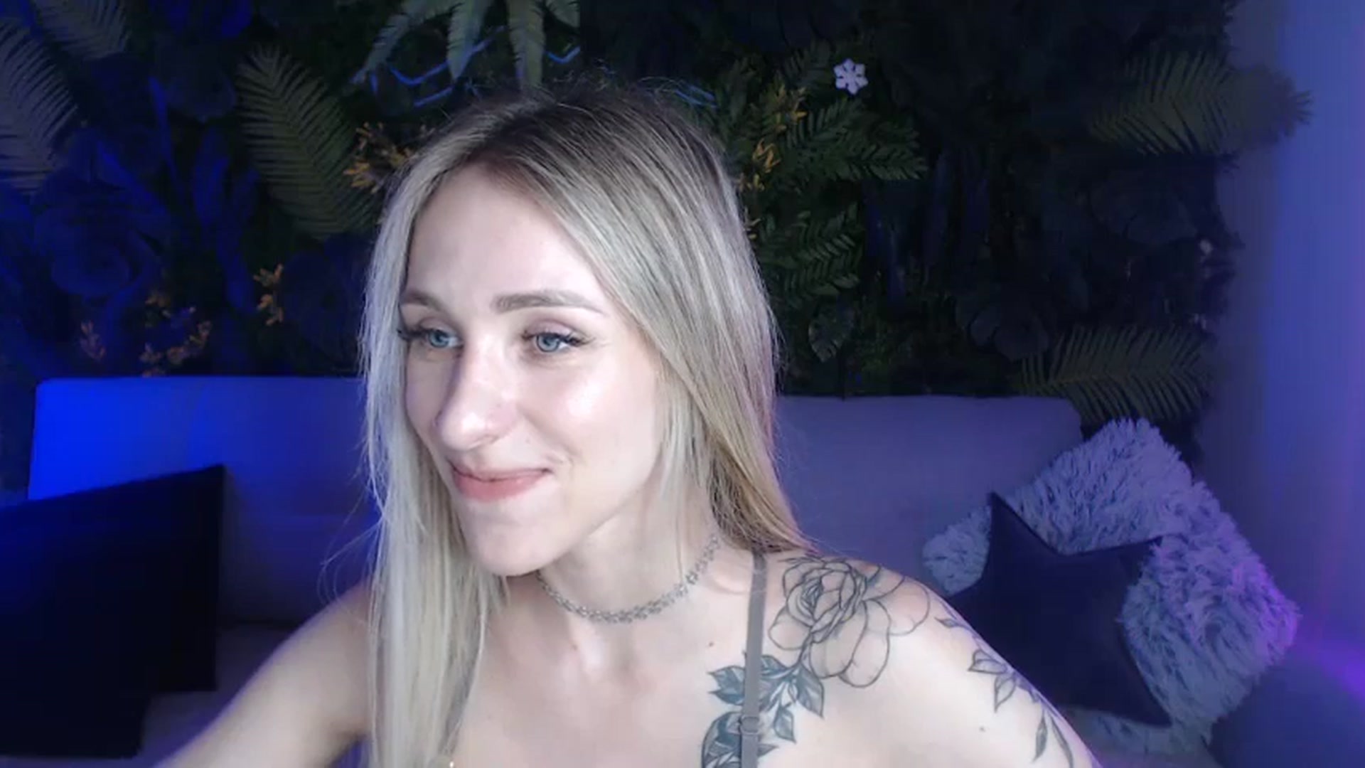 Gallery image thumbnail from Horny_Blond's myfreecams stream on, 06/20/2024, 08:30 image 18 of 20