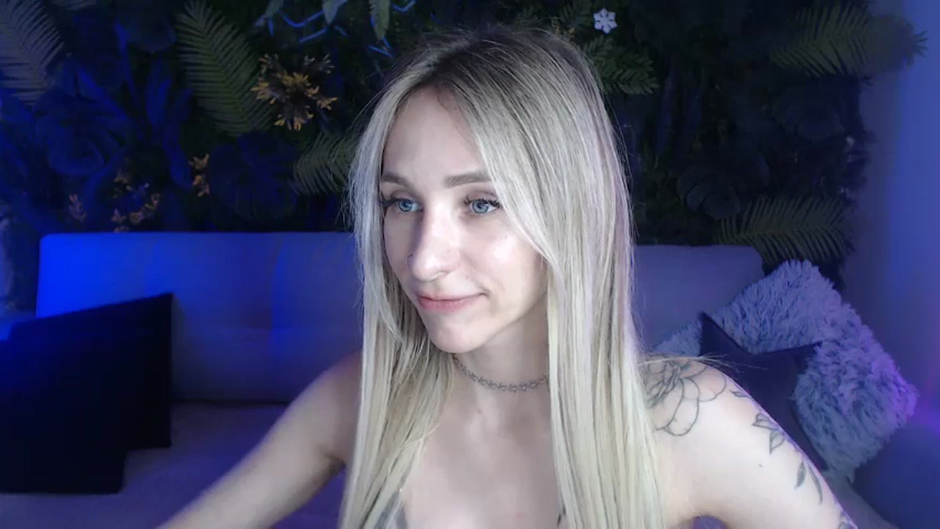 Gallery image thumbnail from Horny_Blond's myfreecams stream on, 06/20/2024, 09:27 image 17 of 20