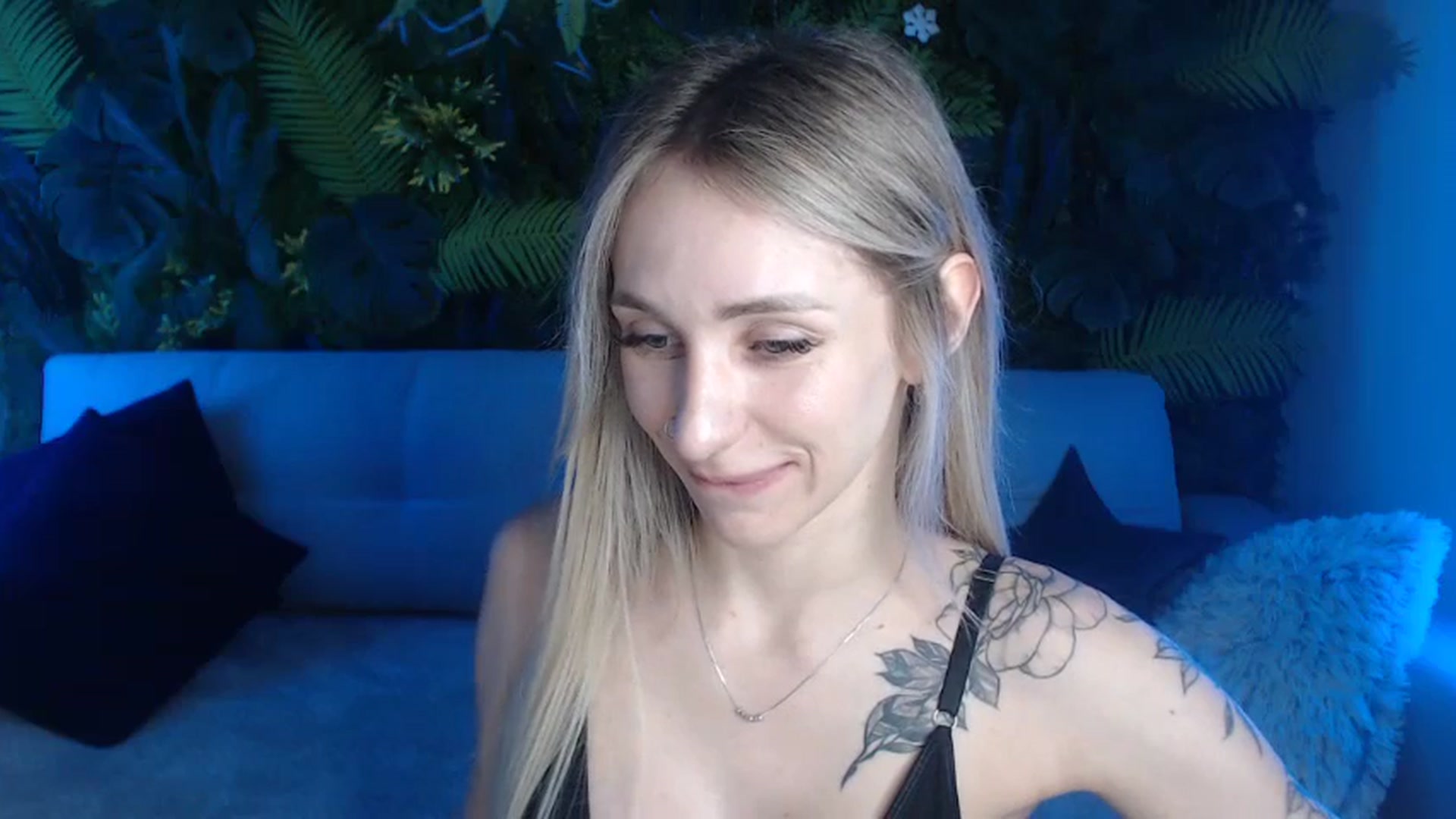 Gallery image thumbnail from Horny_Blond's myfreecams stream on, 06/22/2024, 08:15 image 10 of 20