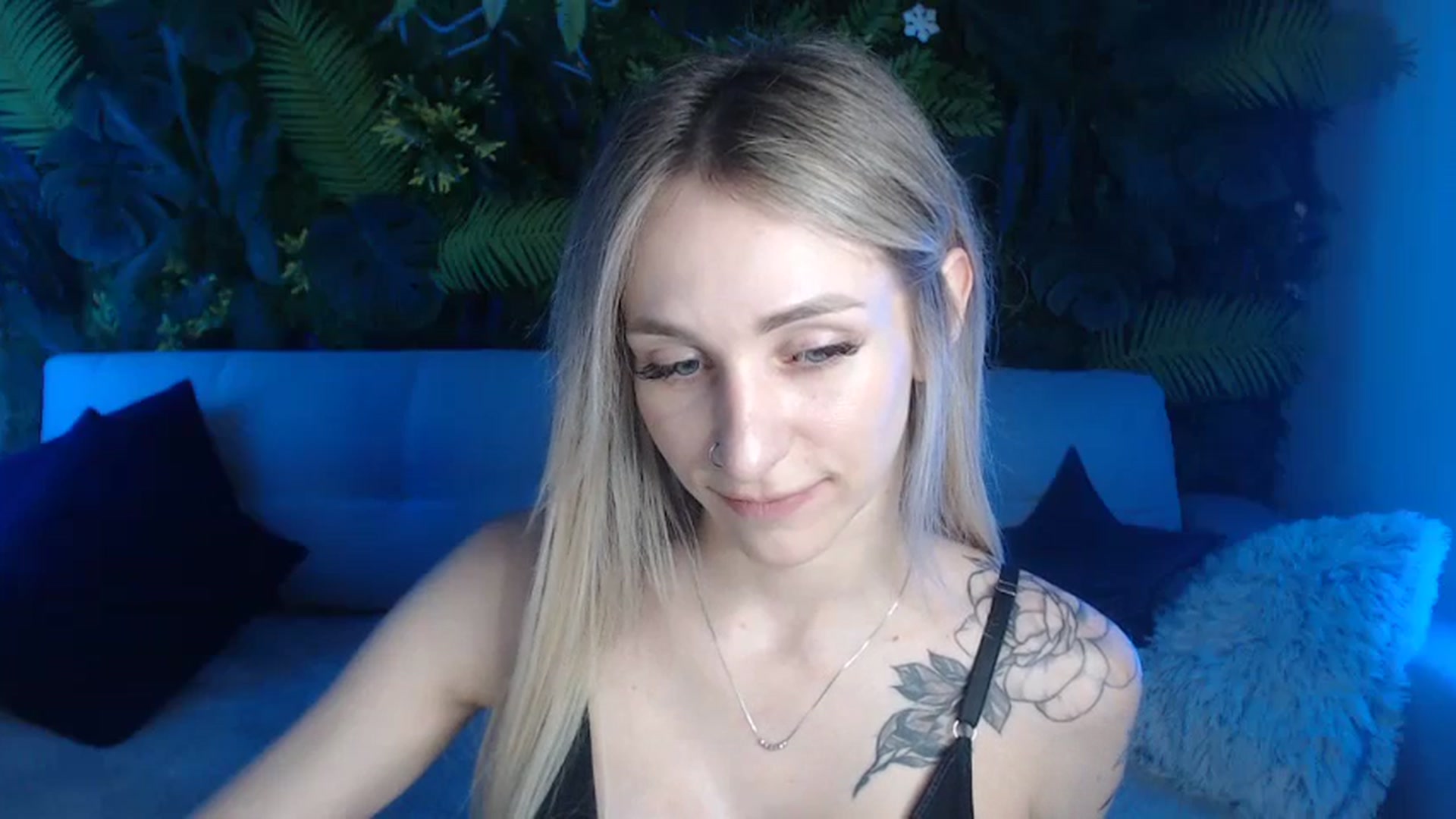 Gallery image thumbnail from Horny_Blond's myfreecams stream on, 06/22/2024, 08:15 image 12 of 20