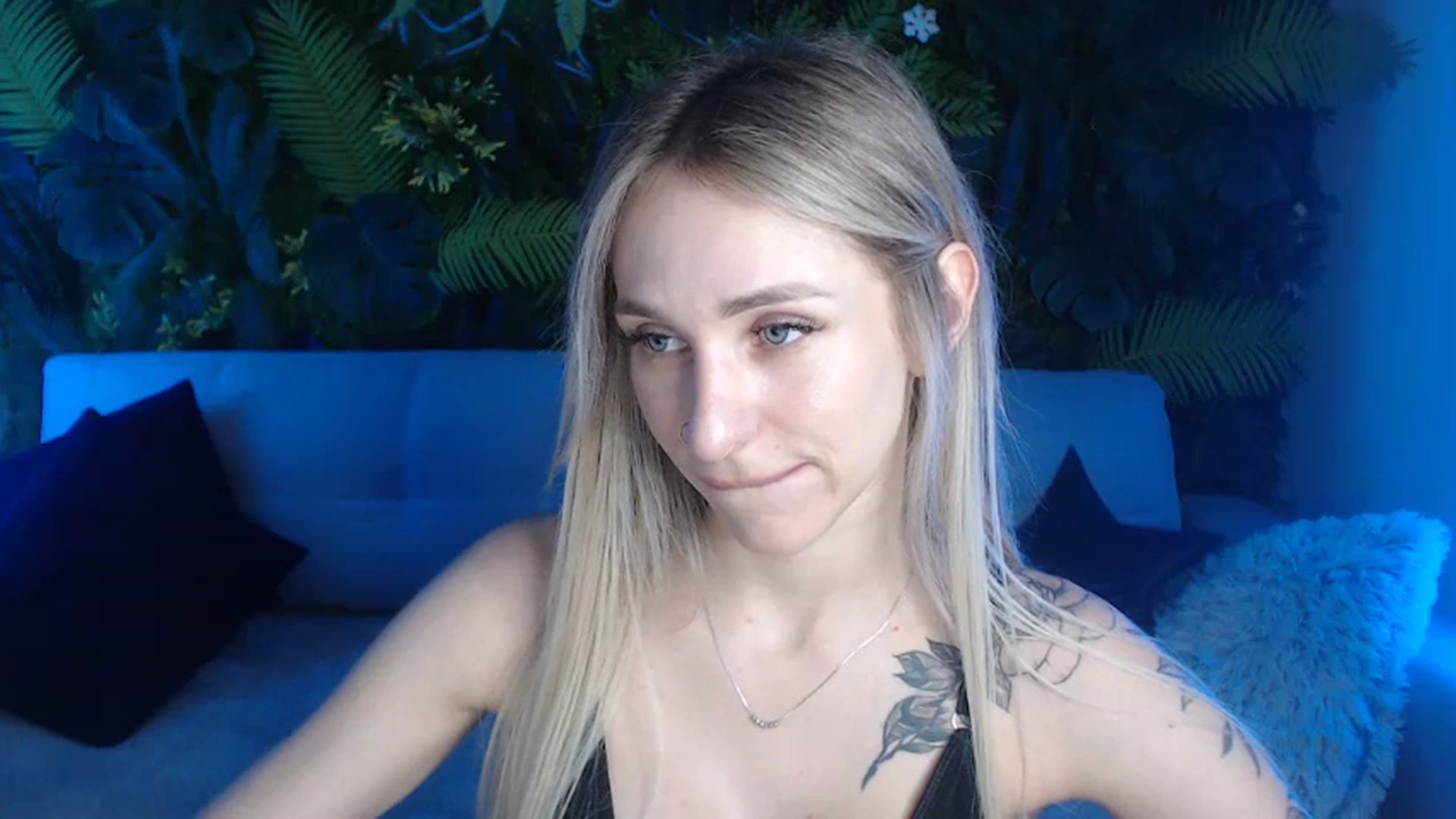 Gallery image thumbnail from Horny_Blond's myfreecams stream on, 06/22/2024, 08:15 image 7 of 20