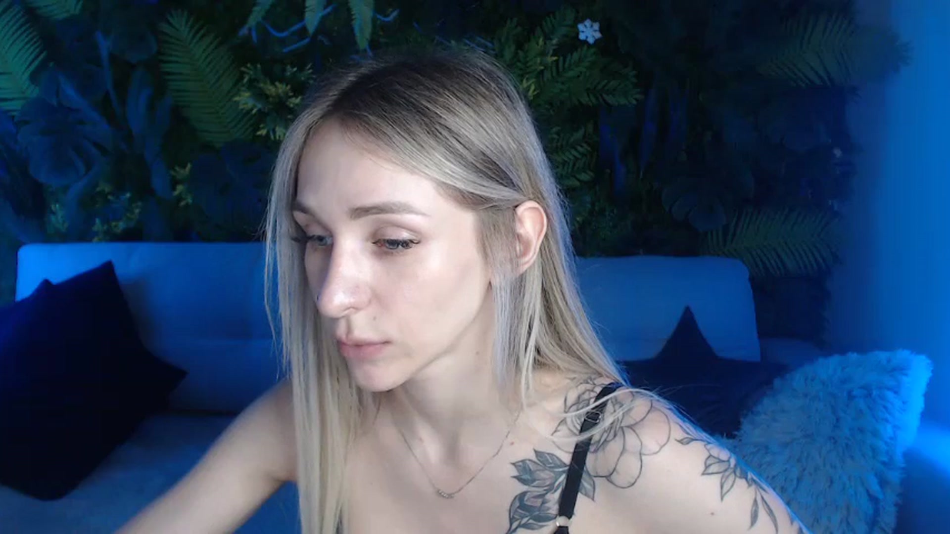 Gallery image thumbnail from Horny_Blond's myfreecams stream on, 06/22/2024, 08:44 image 7 of 20