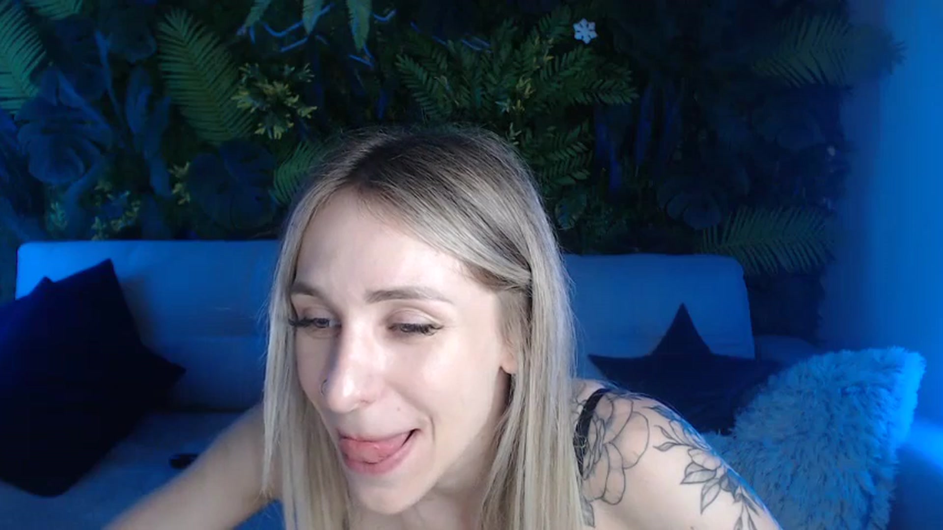 Gallery image thumbnail from Horny_Blond's myfreecams stream on, 06/22/2024, 08:44 image 5 of 20