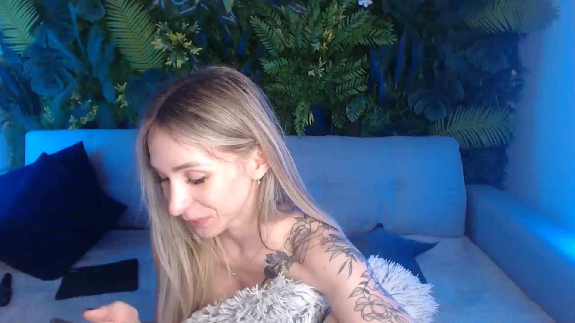 Gallery image thumbnail from Horny_Blond's myfreecams stream on, 06/22/2024, 12:14 image 6 of 20