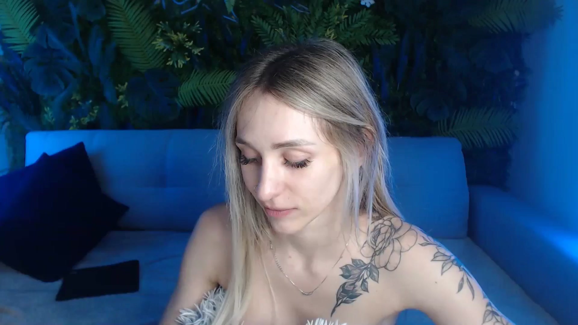 Gallery image thumbnail from Horny_Blond's myfreecams stream on, 06/22/2024, 12:14 image 10 of 20