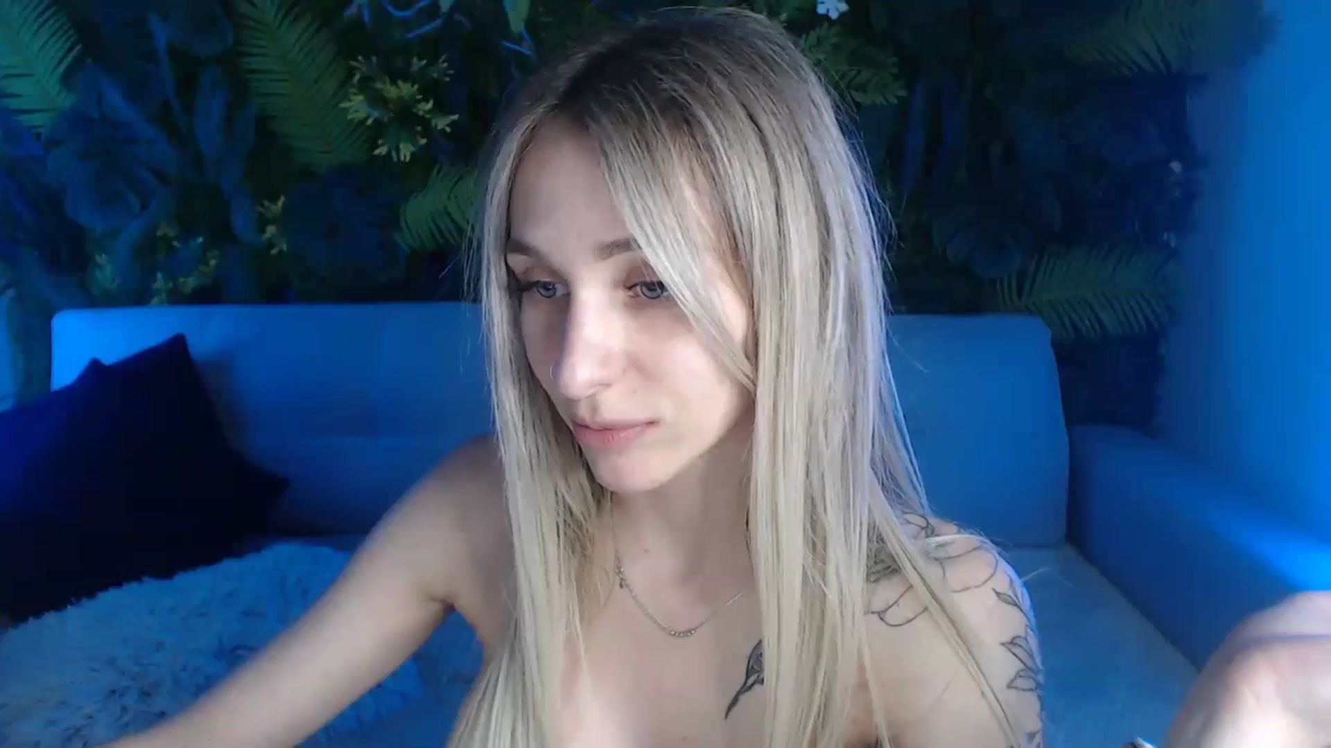 Gallery image thumbnail from Horny_Blond's myfreecams stream on, 06/22/2024, 12:41 image 17 of 20