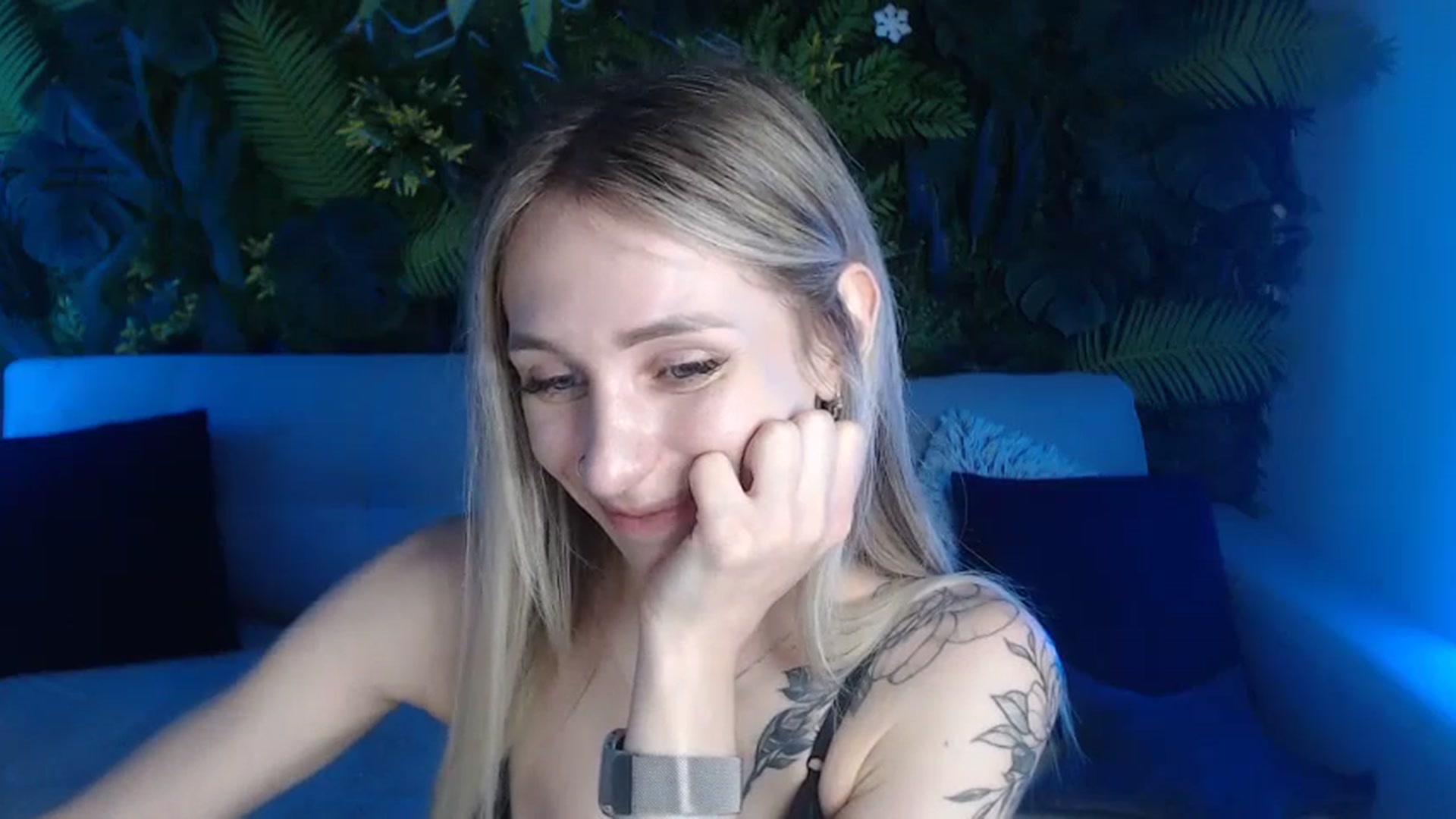 Gallery image thumbnail from Horny_Blond's myfreecams stream on, 06/23/2024, 11:27 image 16 of 20