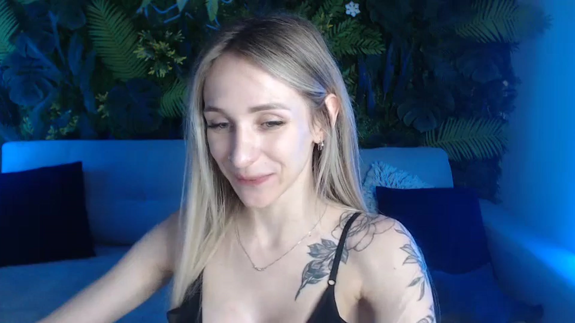 Gallery image thumbnail from Horny_Blond's myfreecams stream on, 06/23/2024, 11:27 image 9 of 20
