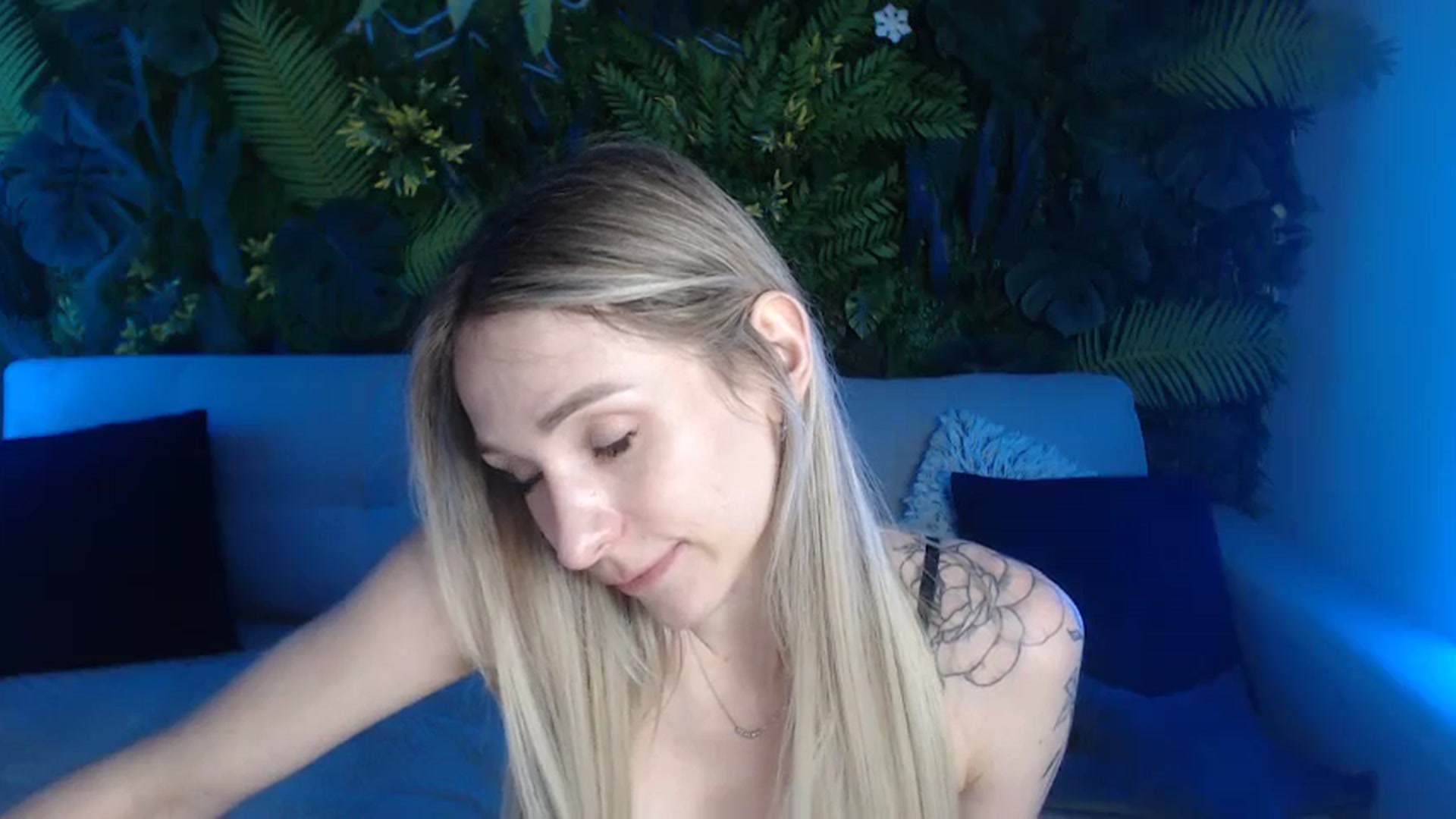 Gallery image thumbnail from Horny_Blond's myfreecams stream on, 06/23/2024, 11:27 image 18 of 20
