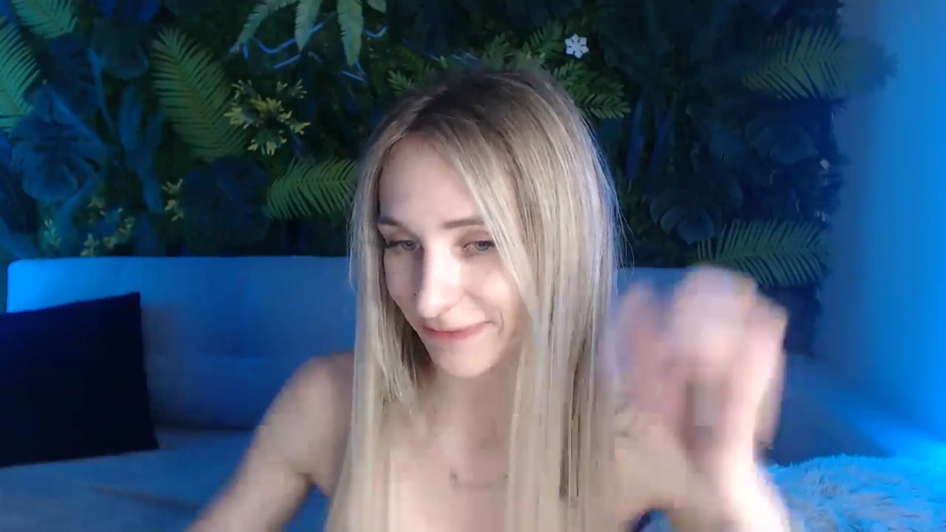 Gallery image thumbnail from Horny_Blond's myfreecams stream on, 06/23/2024, 12:32 image 16 of 20