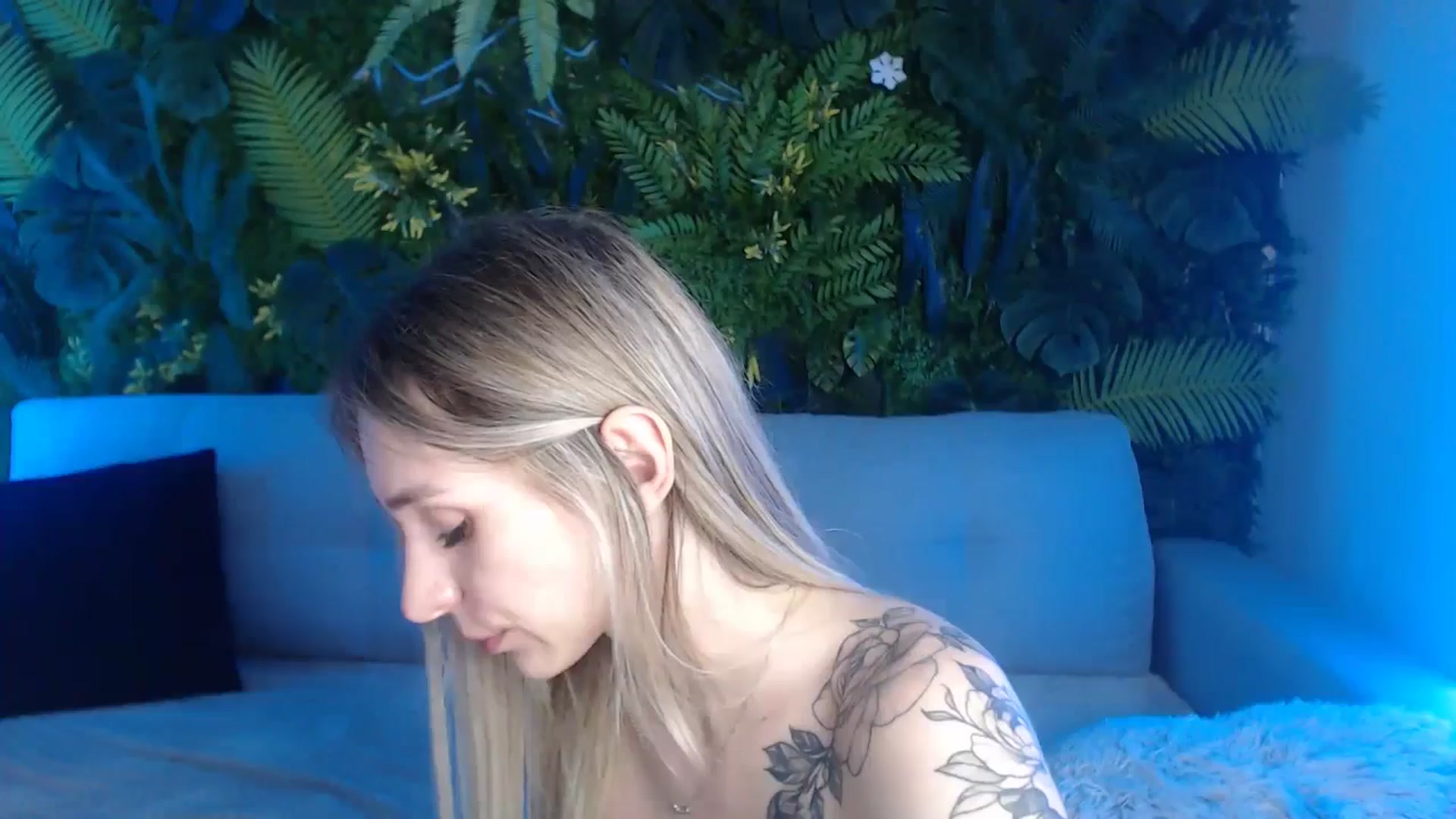 Gallery image thumbnail from Horny_Blond's myfreecams stream on, 06/23/2024, 12:49 image 8 of 20