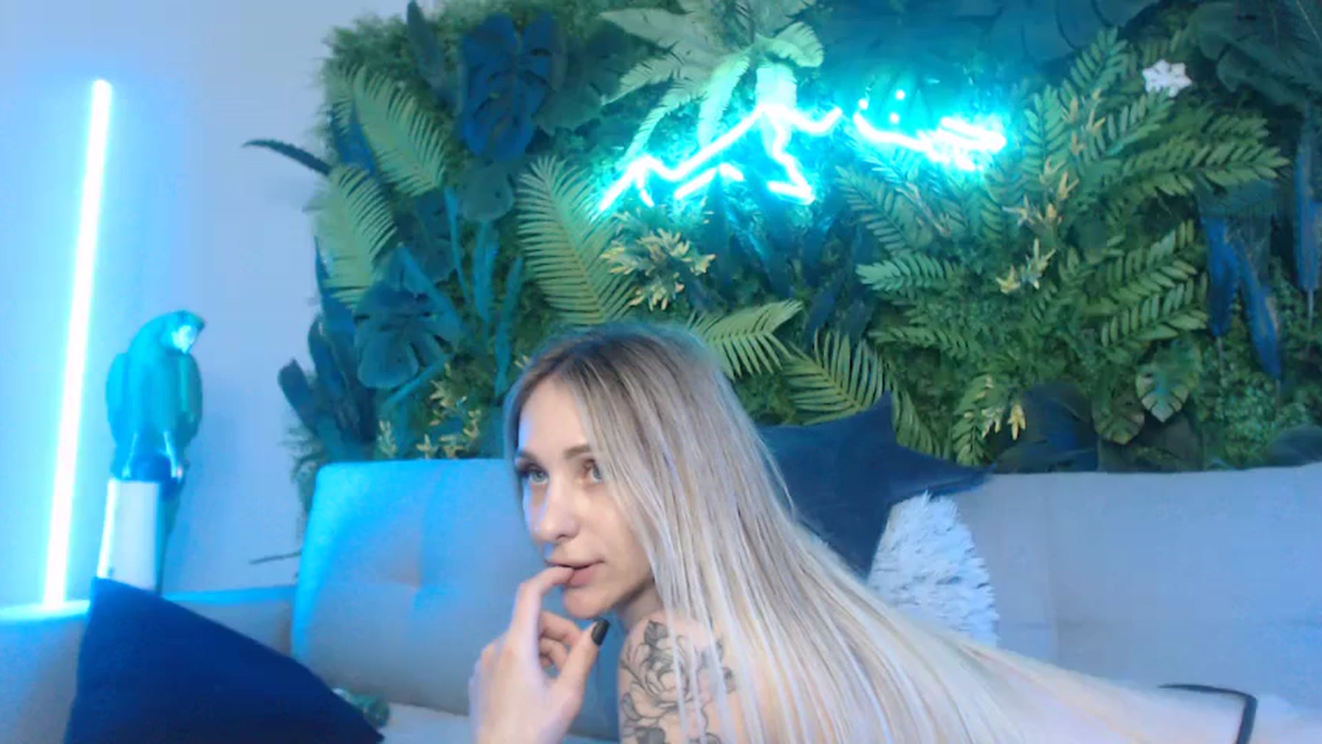 Gallery image thumbnail from Horny_Blond's myfreecams stream on, 06/24/2024, 11:09 image 1 of 20